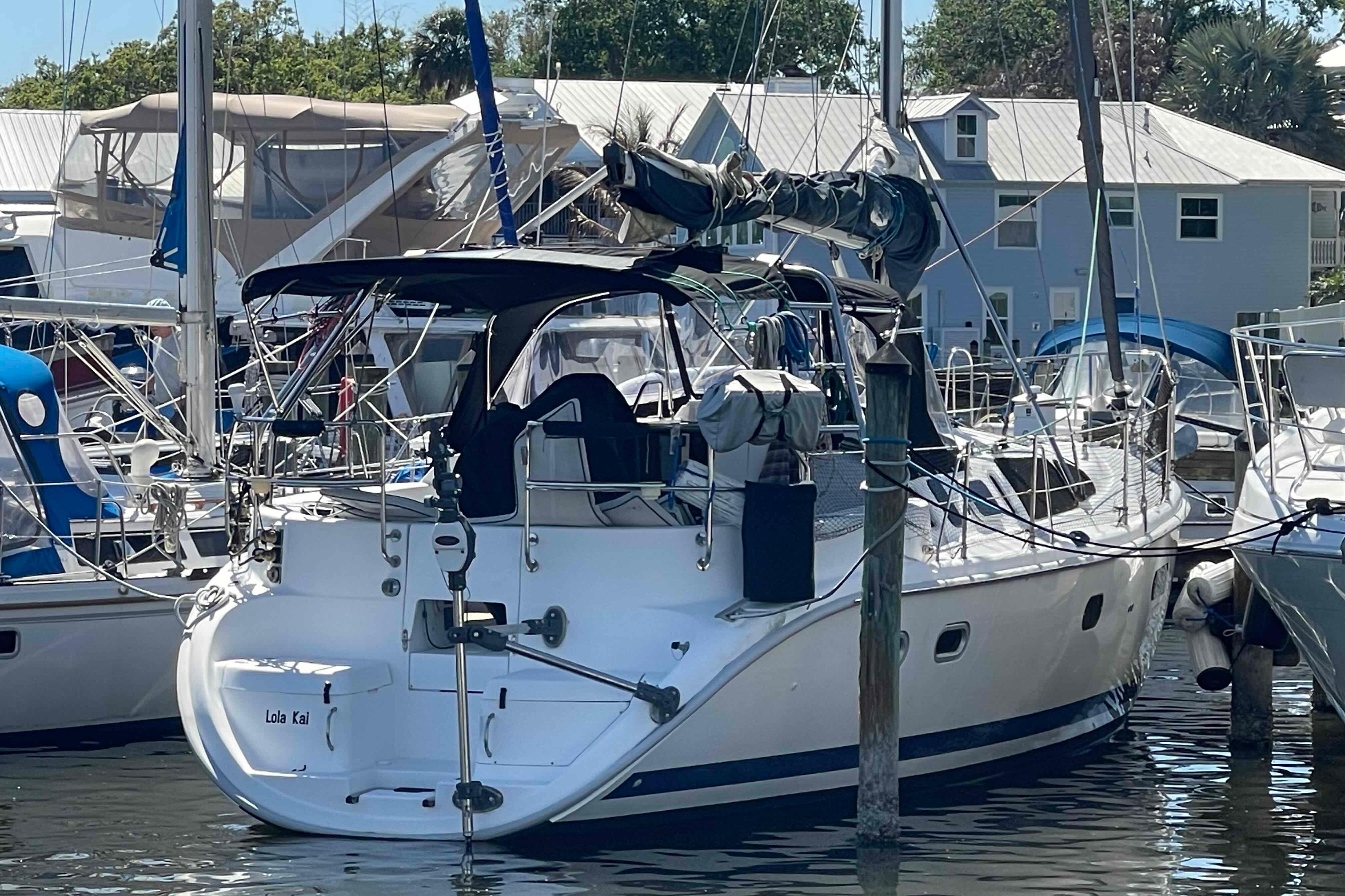 2000 Hunter 410