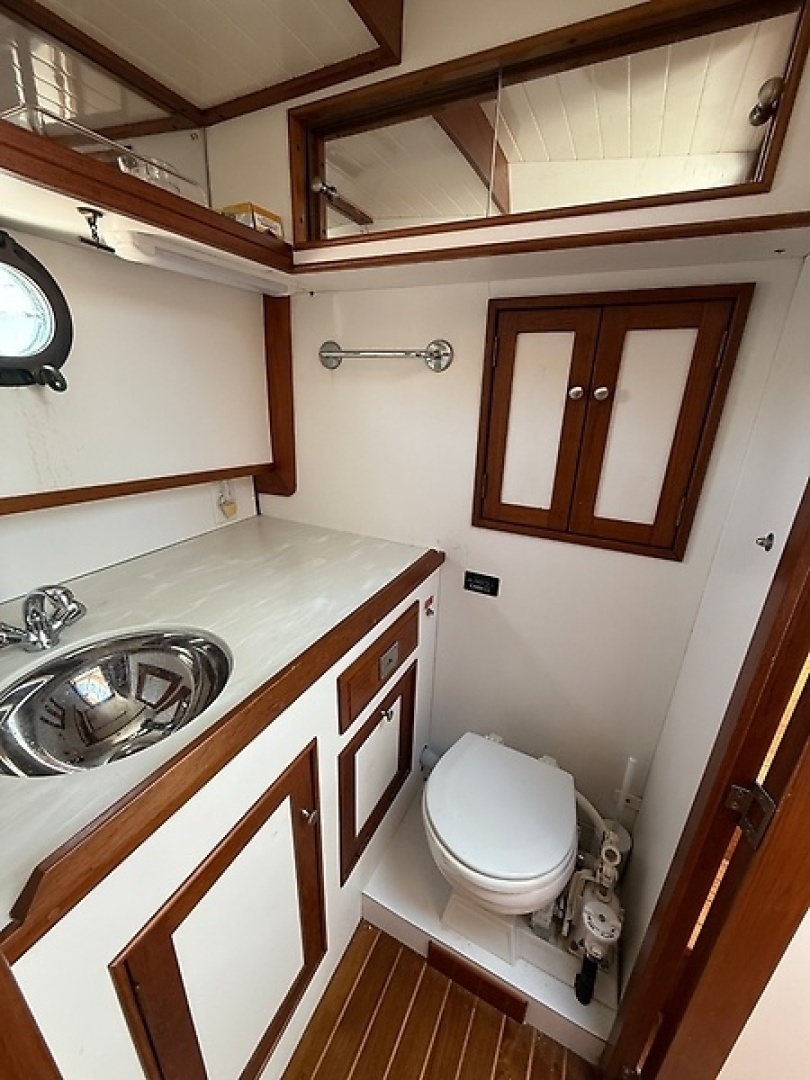 1993 Shannon Custom Downeast 36 - Image 41