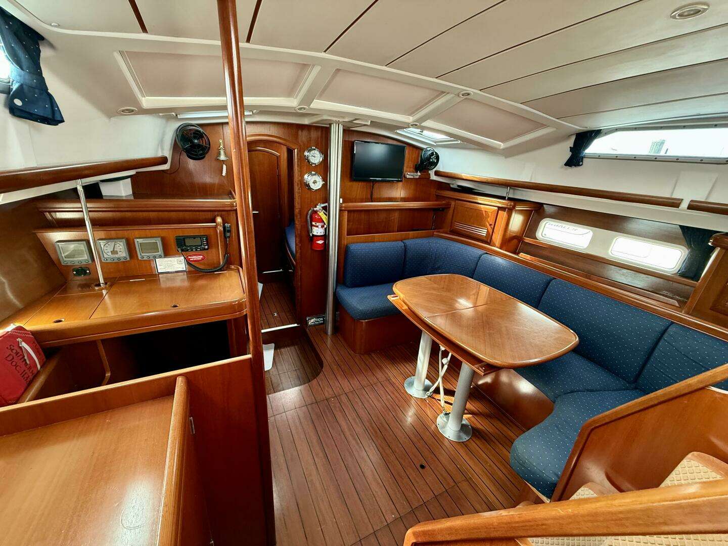 2003 Beneteau — - Image 23