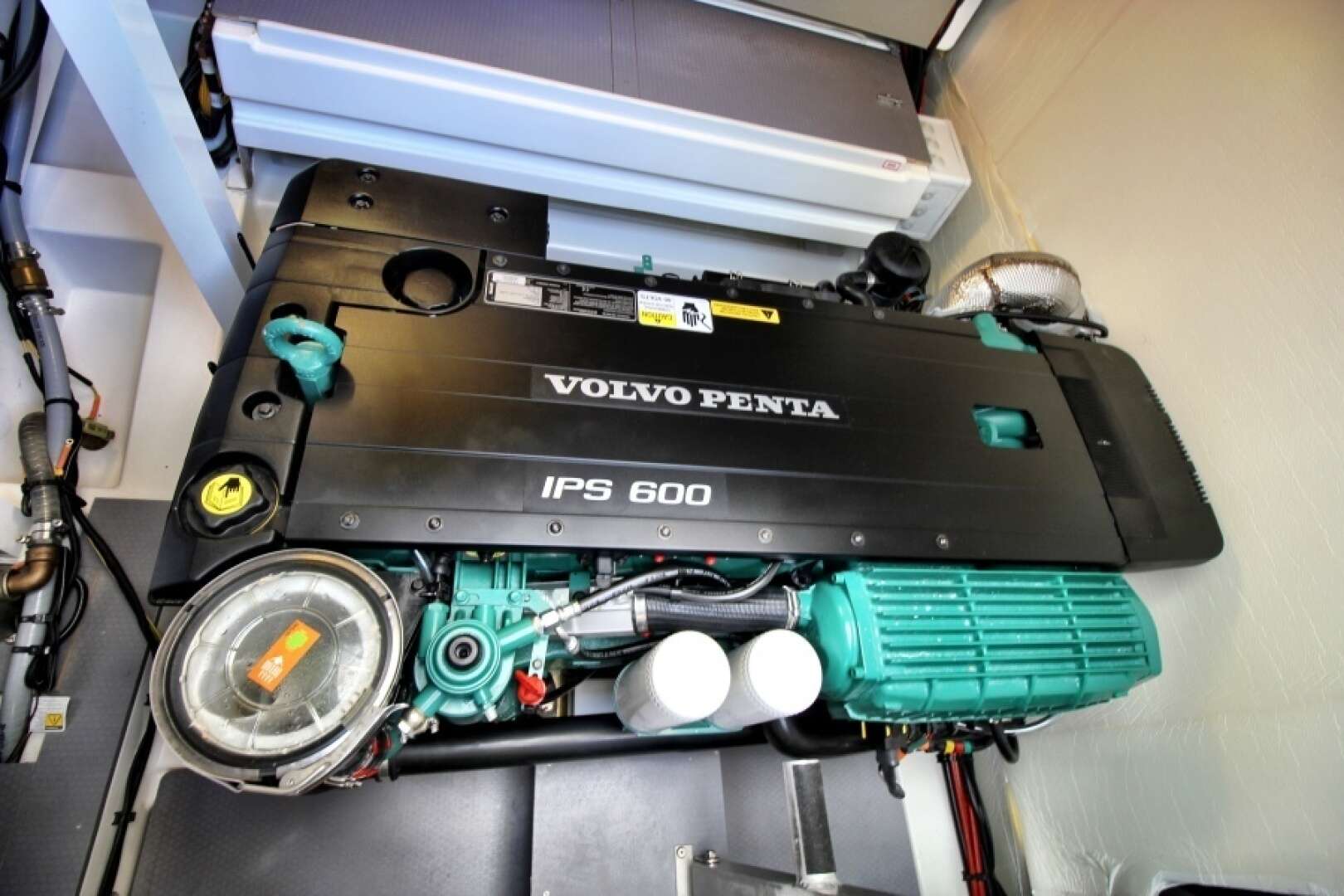 2018 Prestige 460 - Image 32