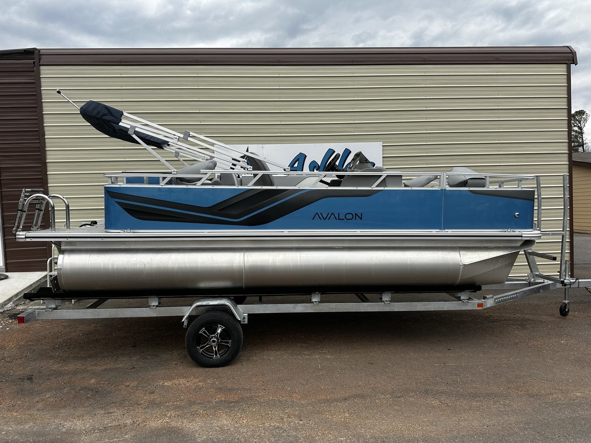 2026 Avalon Venture 19 QUAD FISH-90HP