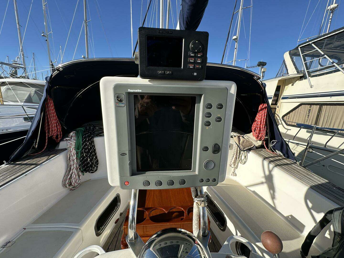 1999 Tartan 4600 - Image 26
