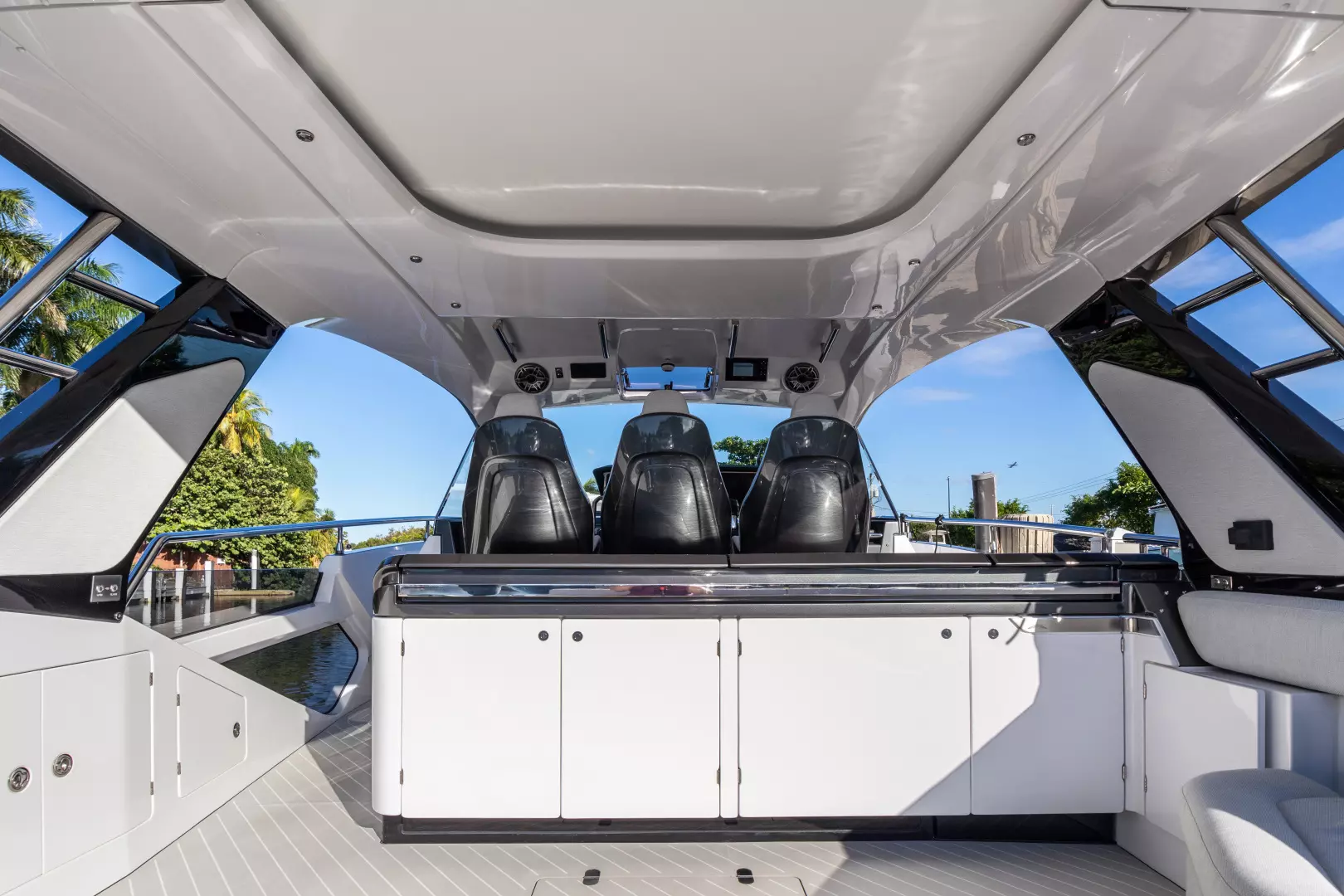 2022 Azimut Azimut Verde 47 - Image 13