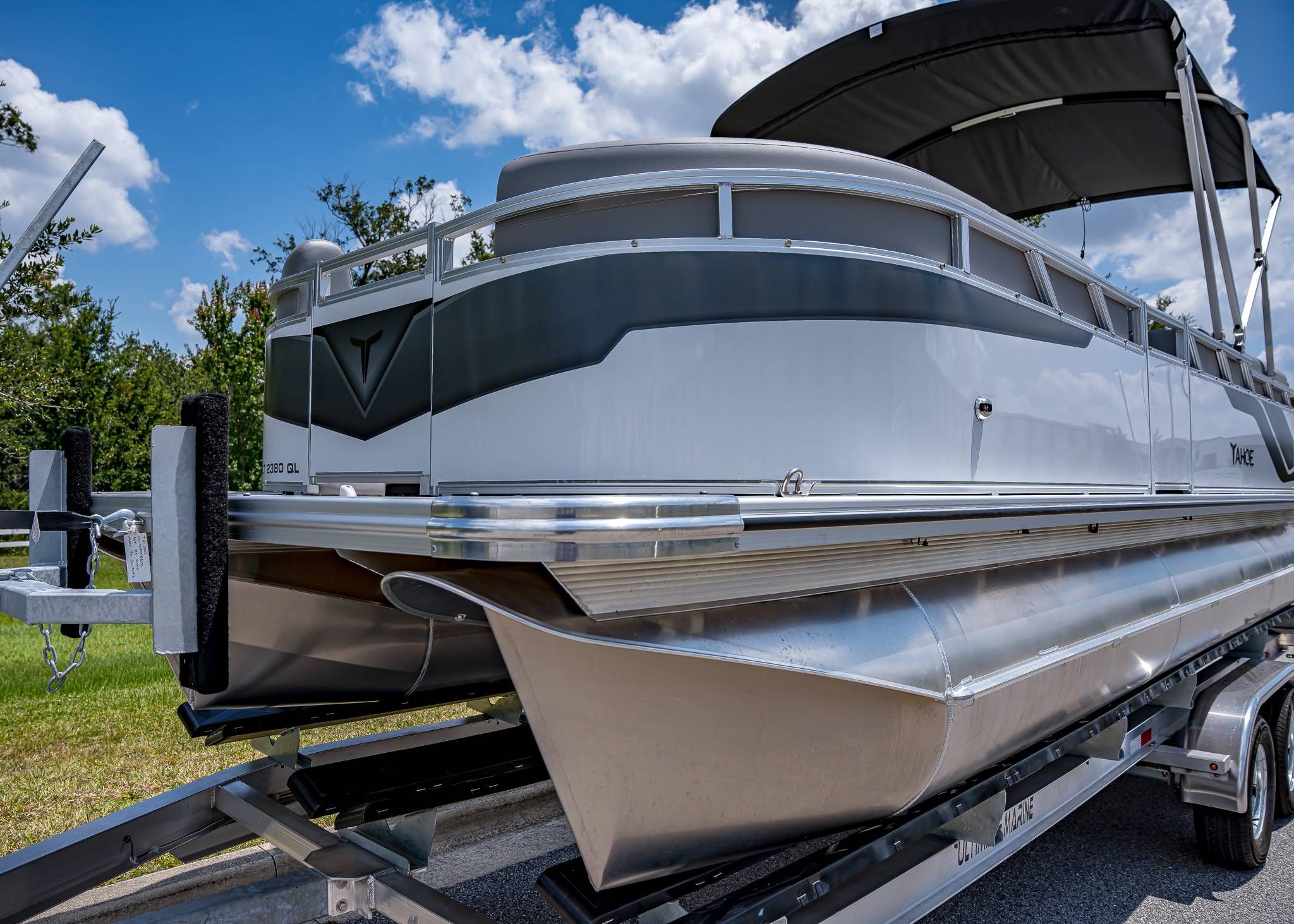 2025 Tahoe Pontoon SLT 23' Quad Lounge - 7
