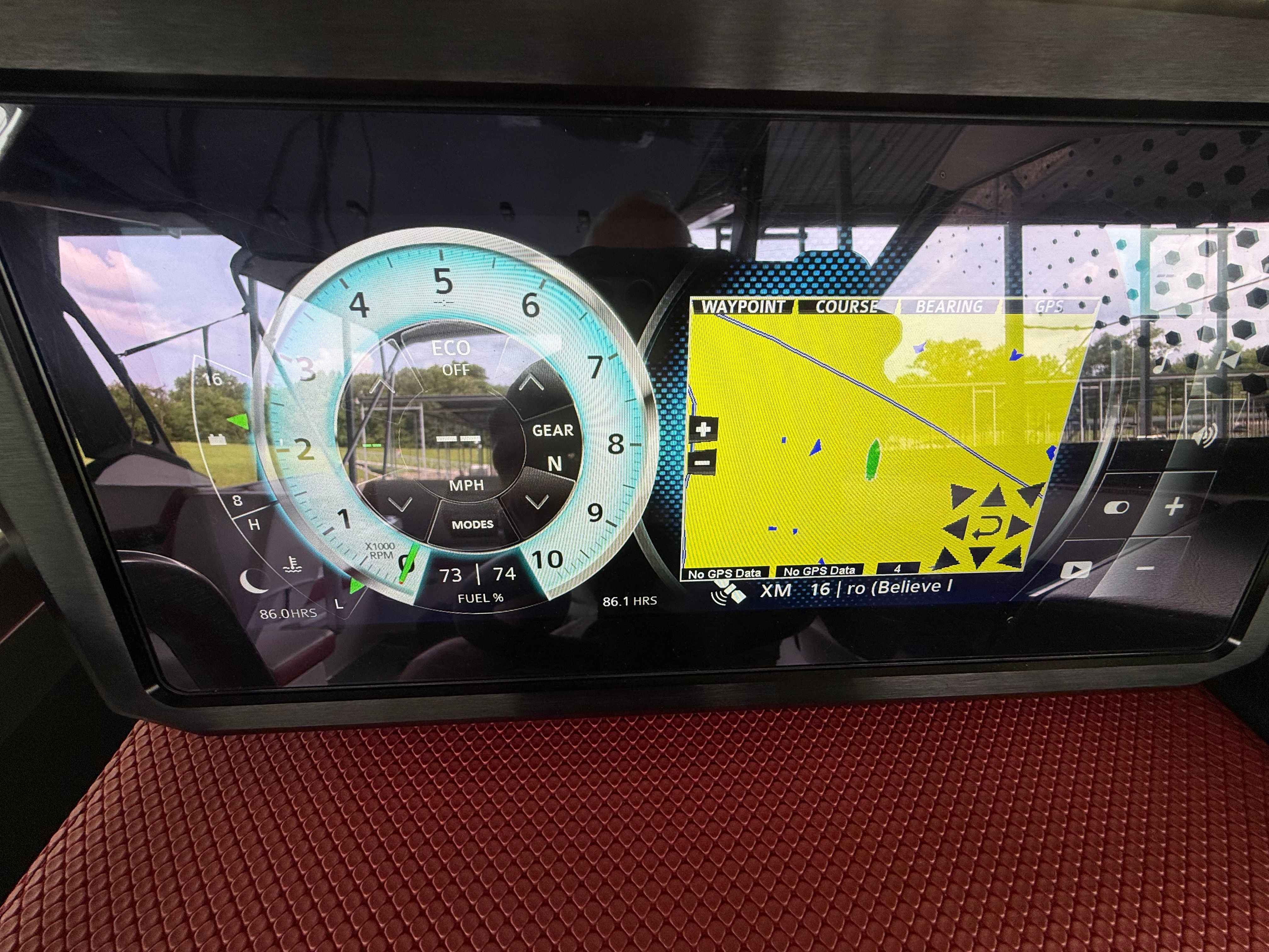 Scarab 285 ID 2021 dashboard with GPS and speedometer display.