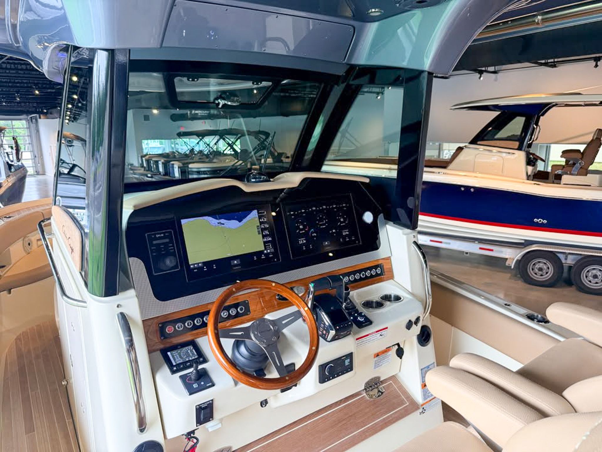 2024 Chris-Craft Catalina 30 Heritage Edition - 6