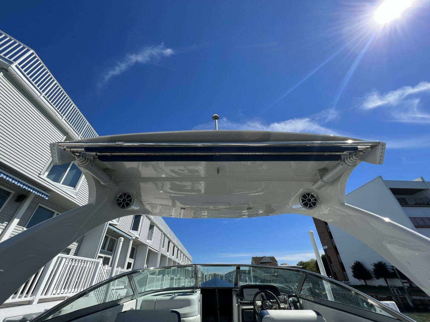 2022 Crownline E305 XS - Image 28