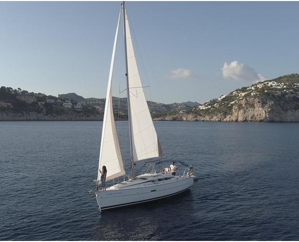 2006 Beneteau Oceanis 323