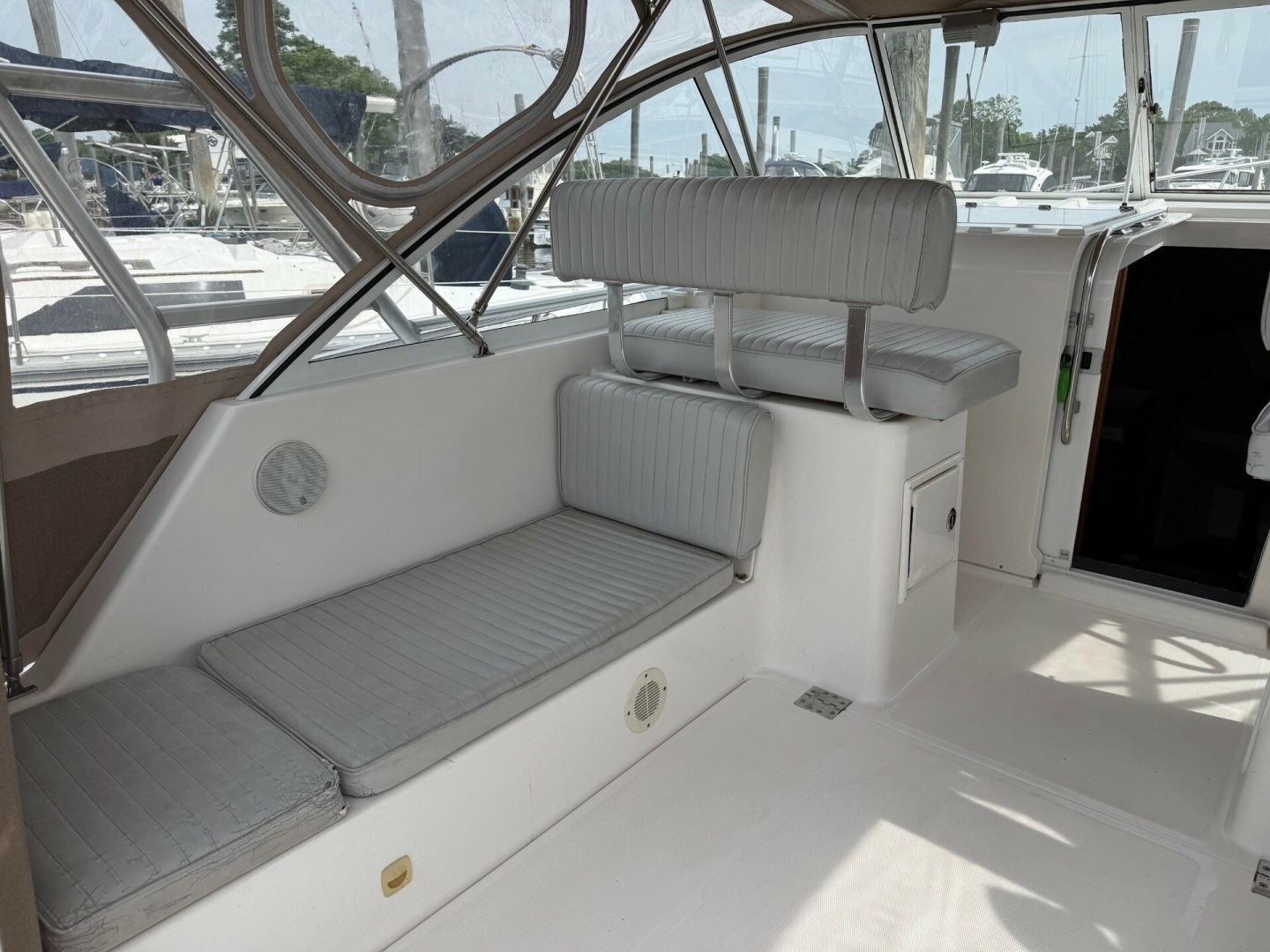 2003 Mainship 34' Pilot - Image 11