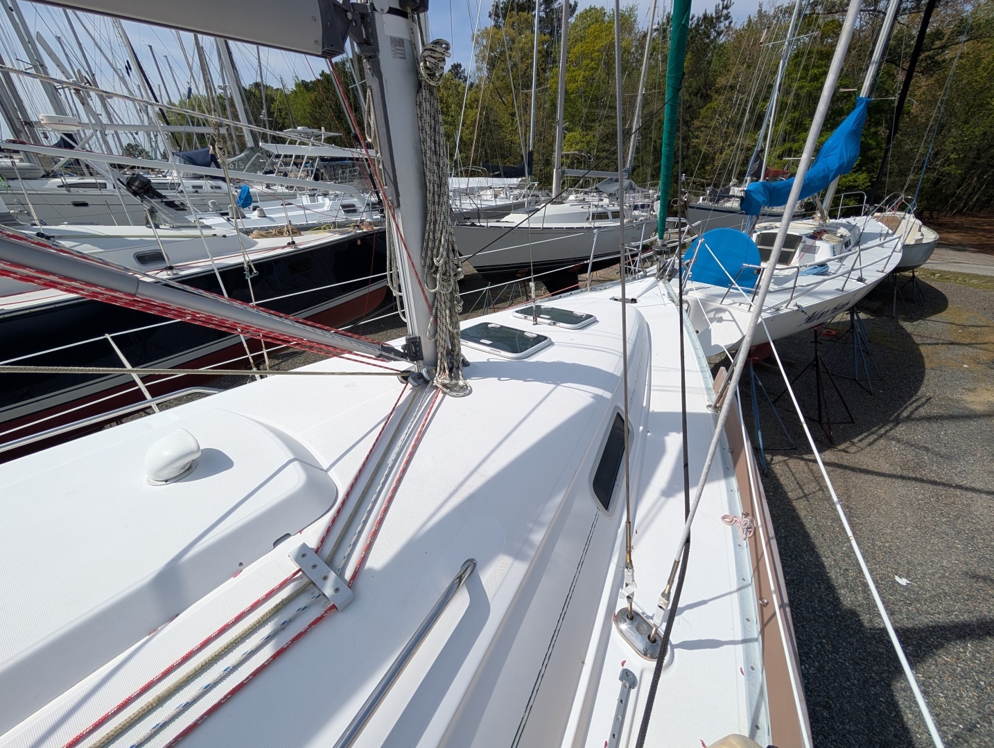 2003 Beneteau 331 - Image 22