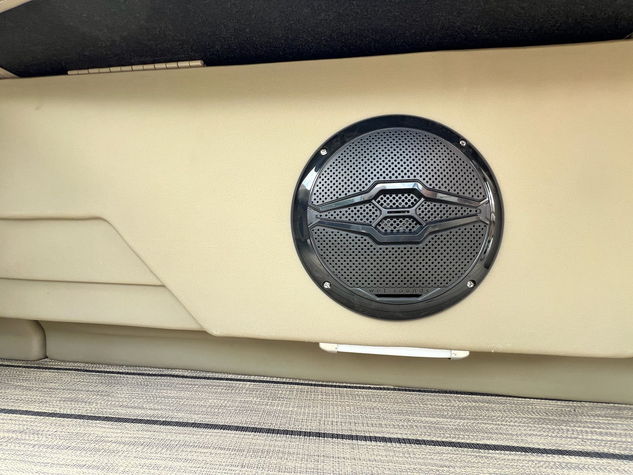 2026 Sylvan Mirage 8520 Cruise - 14