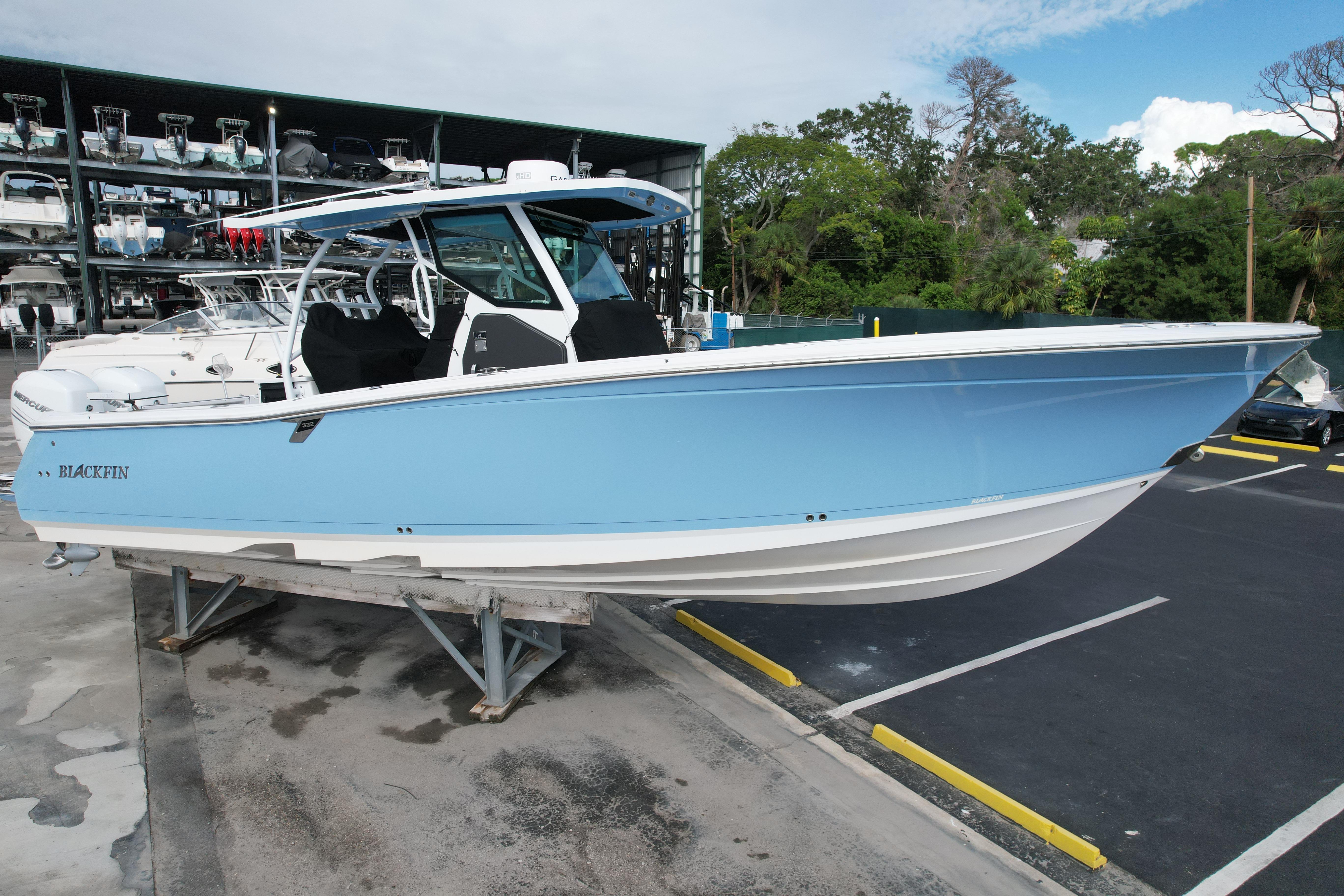 2023 Blackfin 332 CC
