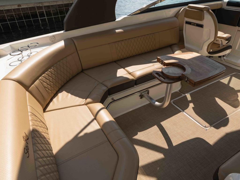 2019 Sea Ray SLX 280 - 11