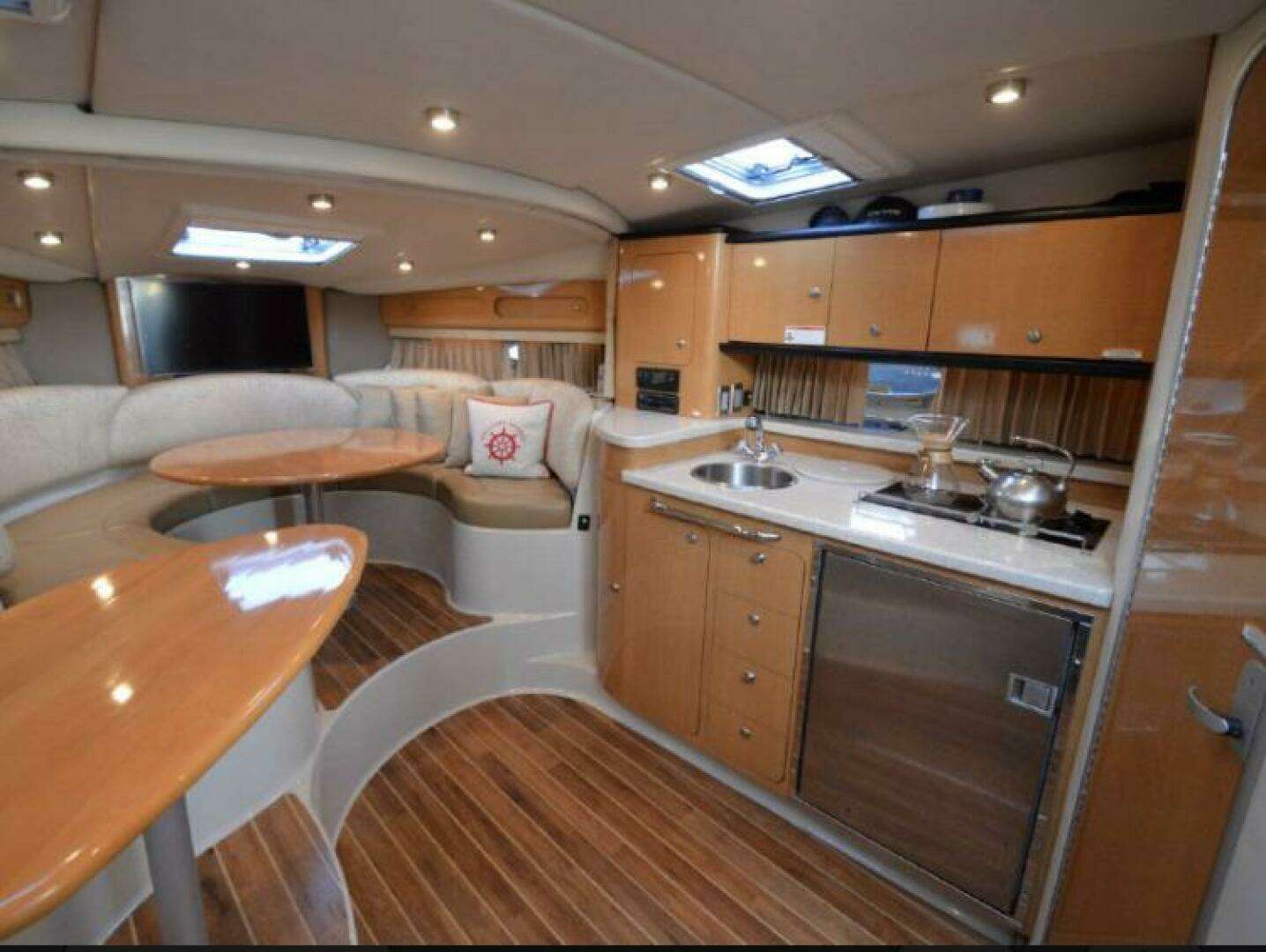 2006 Chaparral 330 signature - Image 10