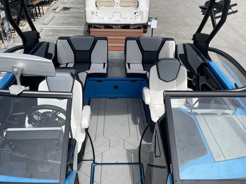 2022 Yamaha Boats 255XE - 7