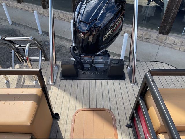 2026 SunCatcher Fusion 324SS - 12