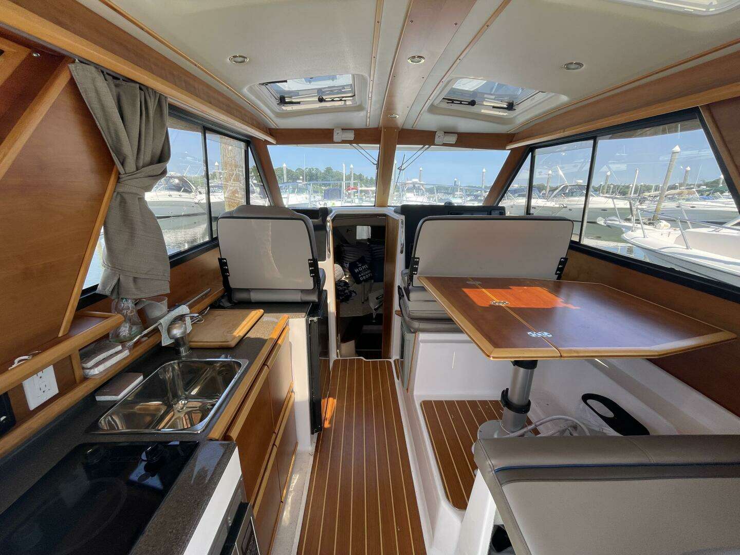 2019 Cutwater C-28 - Image 8