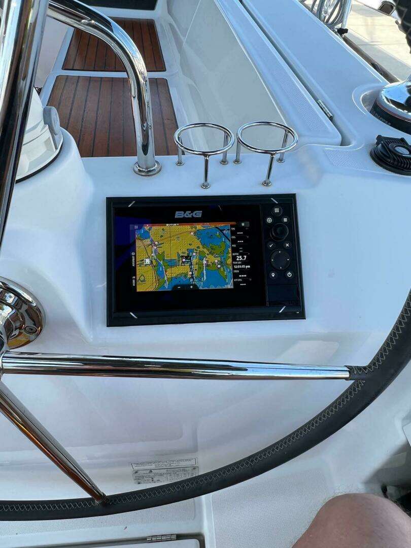 2014 Beneteau 45 - Image 7