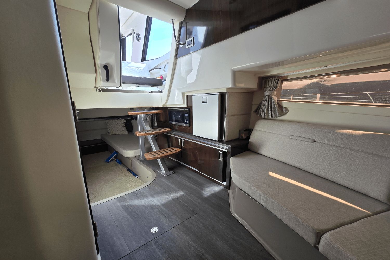 2021 Sea Ray Sundancer 320 Coupe - 14