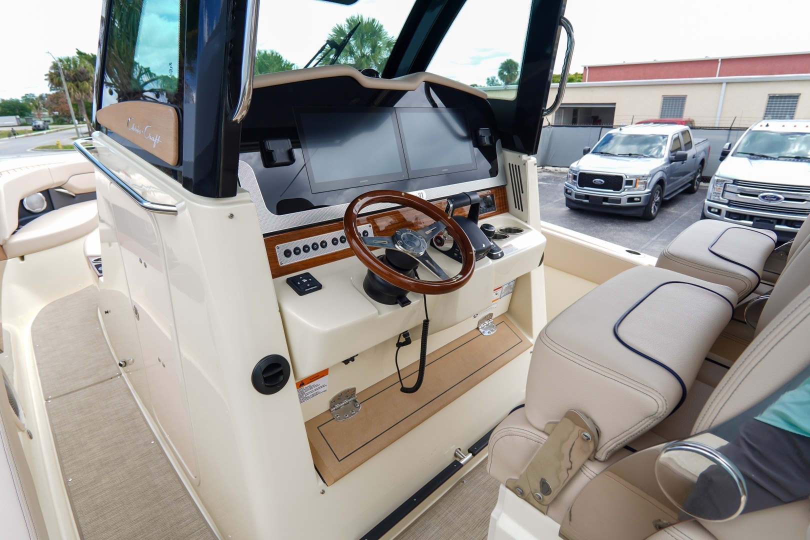 2026 Chris-Craft Catalina - Image 26