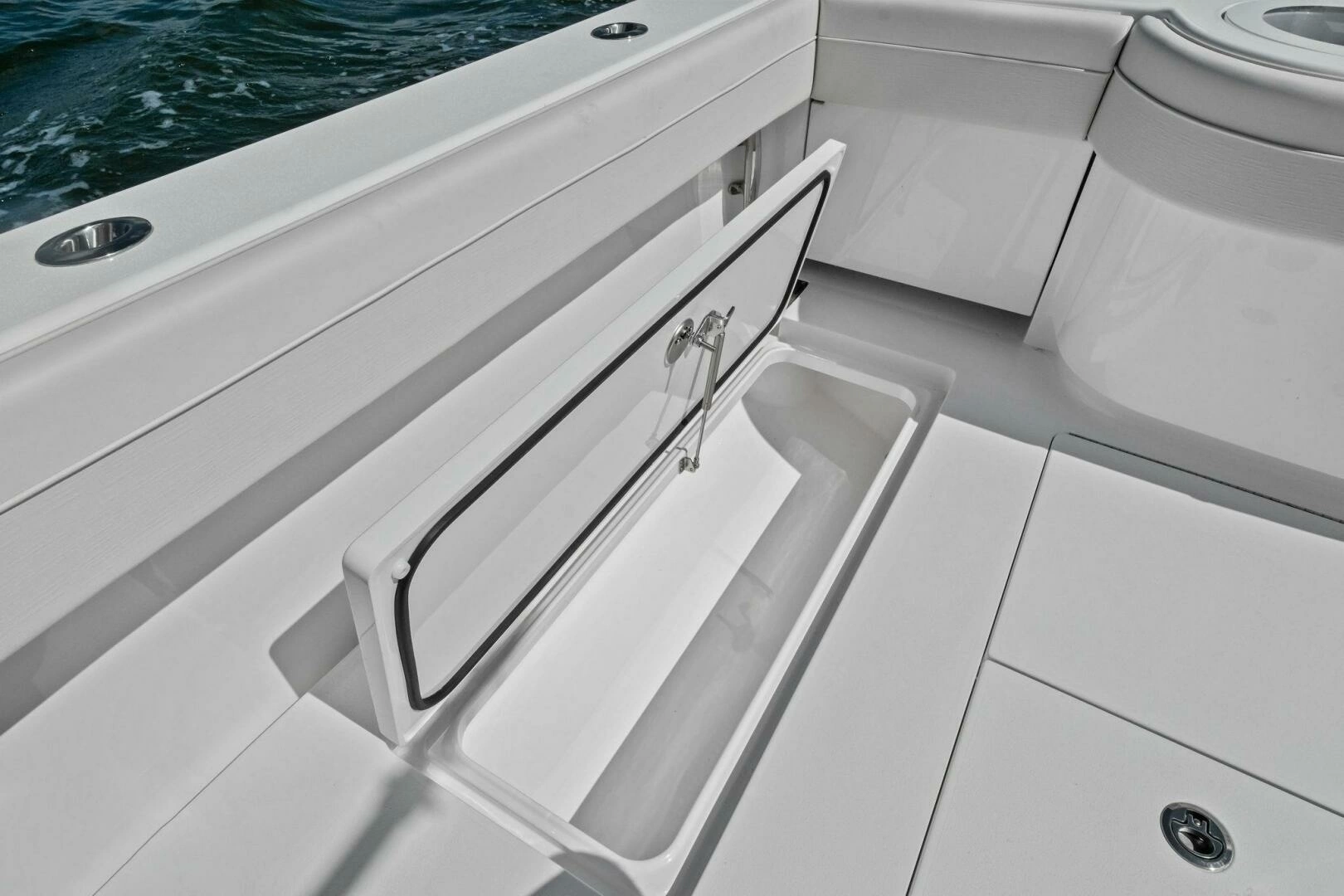2026 Valhalla Boatworks V-37 - Image 36