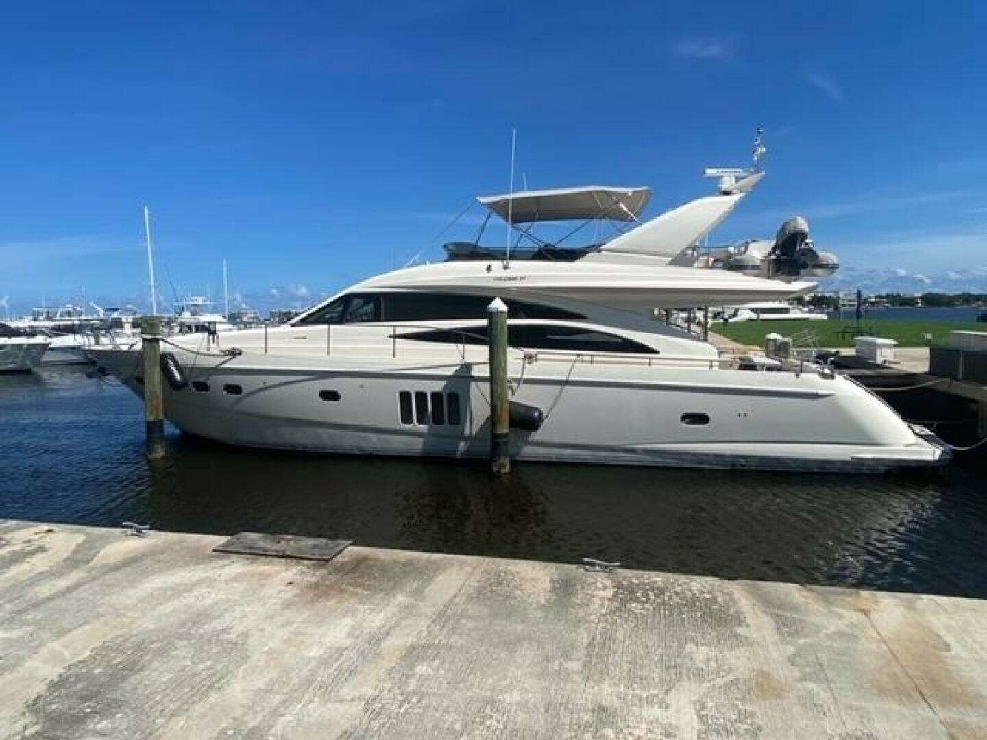2008 Viking Princess 67 Flybridge - Image 17