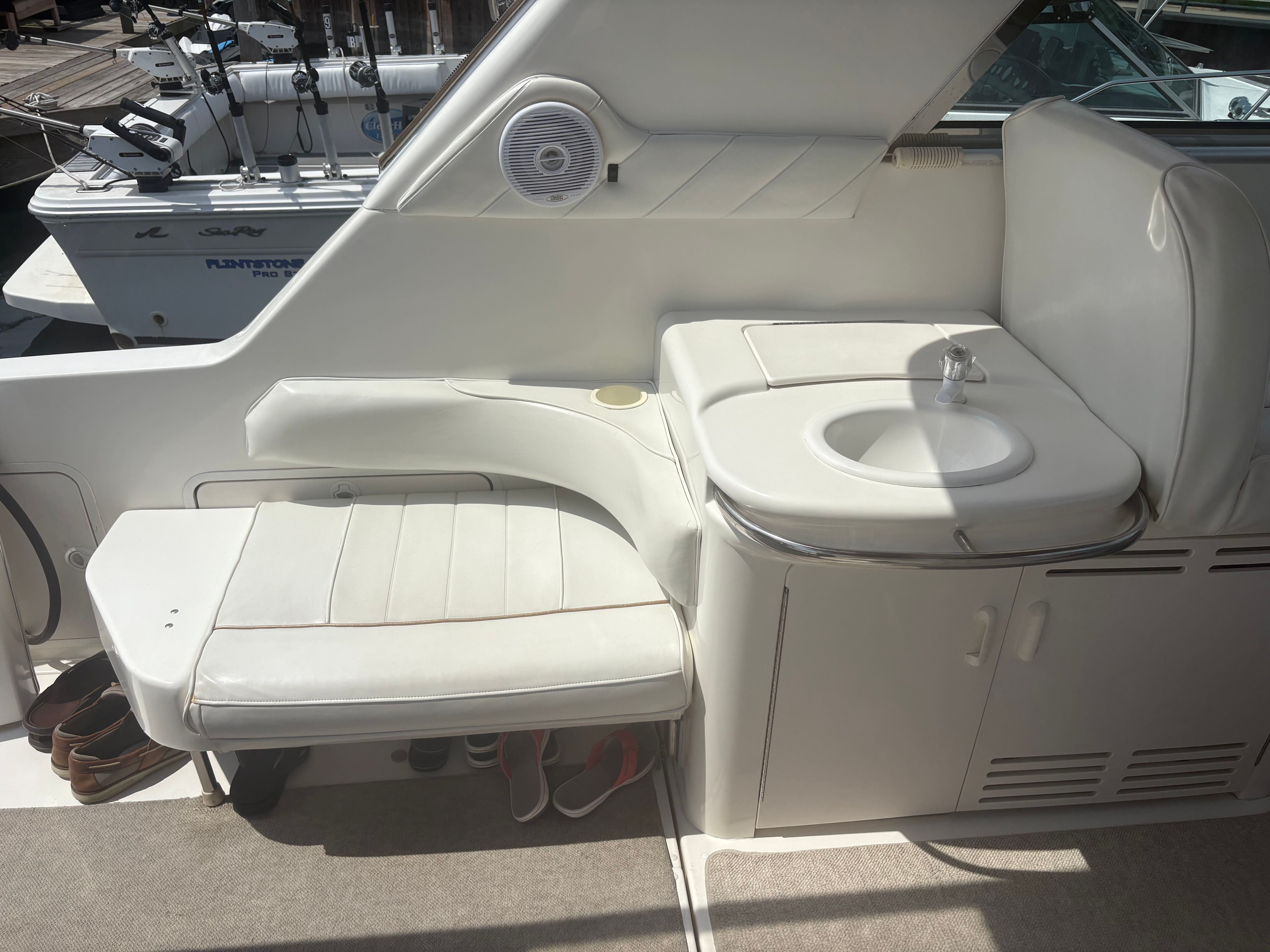 1998 Sea Ray Sundancer 370 - 33