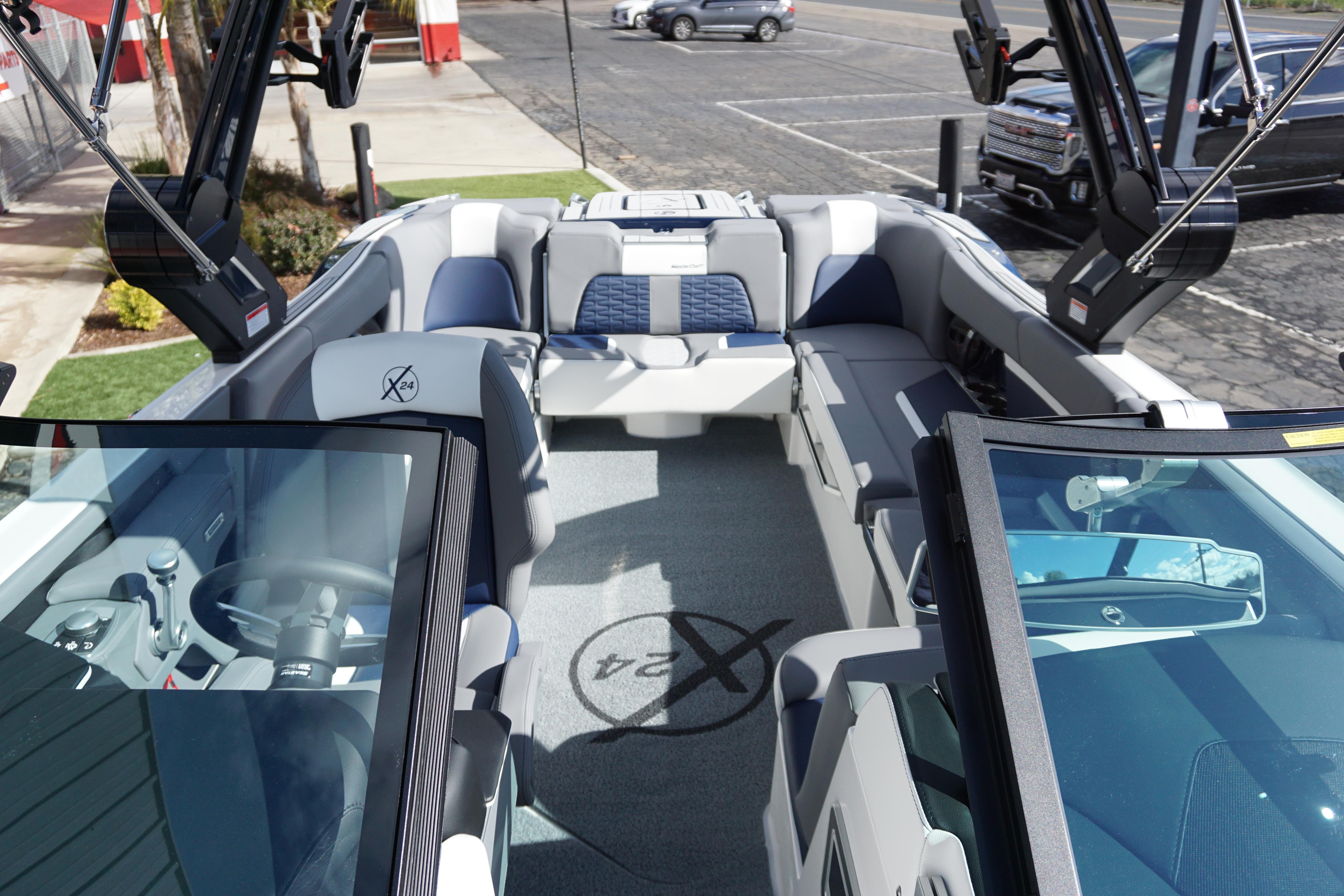 2025 MasterCraft X24 Supercharged 6.2L - 9K Rebate Eligible - 23