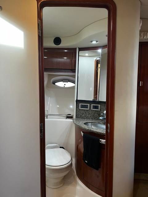 Luxurious bathroom in a 2006 Sea Ray 44 Sundancer yacht.