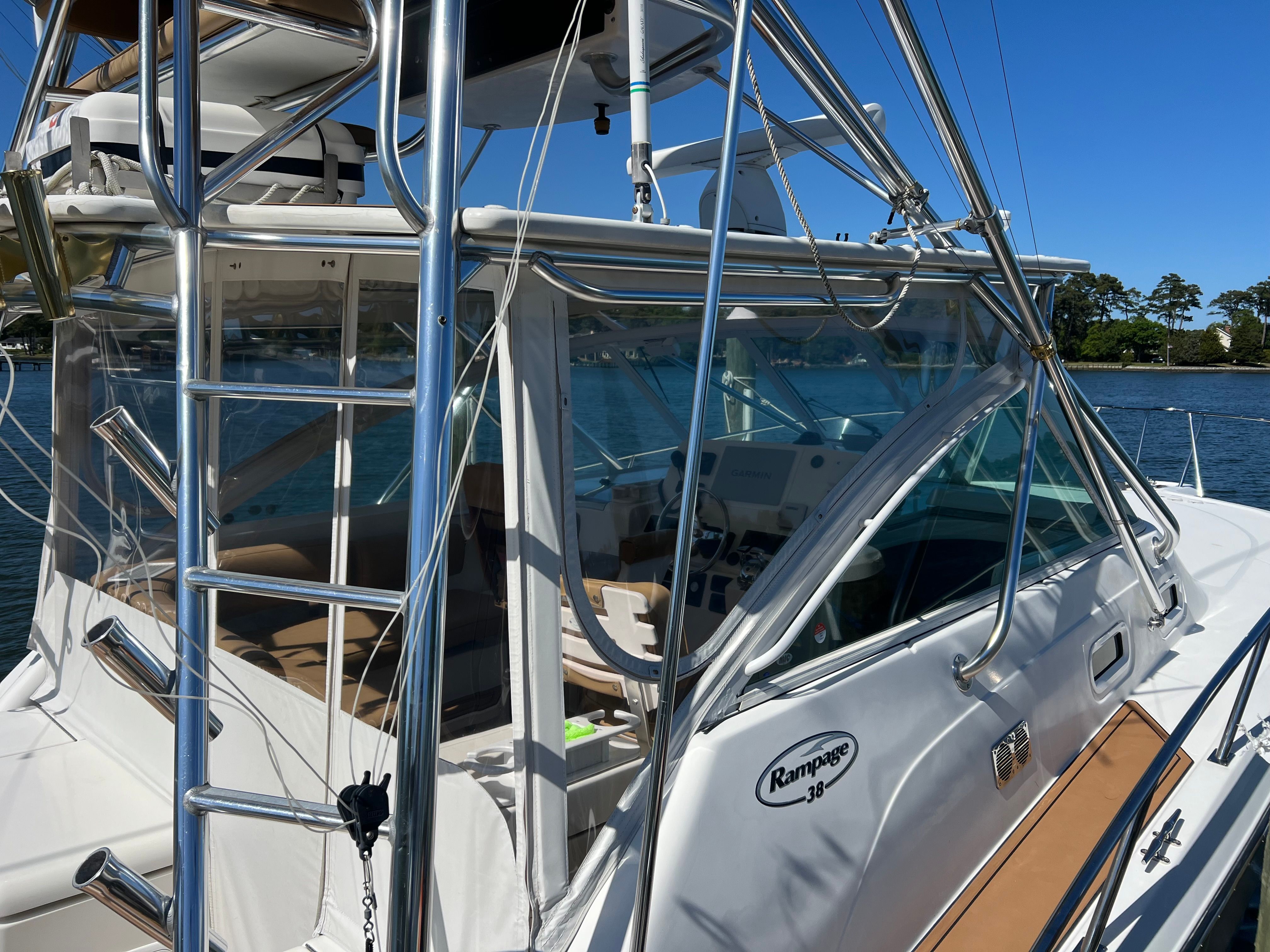 2004 Rampage 38 Express - 38