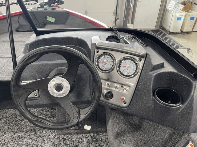 2026 Tracker Pro Guide V-16 WT - 18