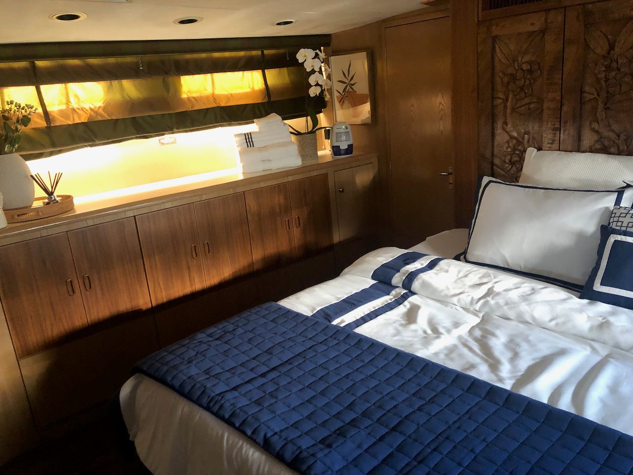1996 Hatteras Cockpit Motoryacht - 19