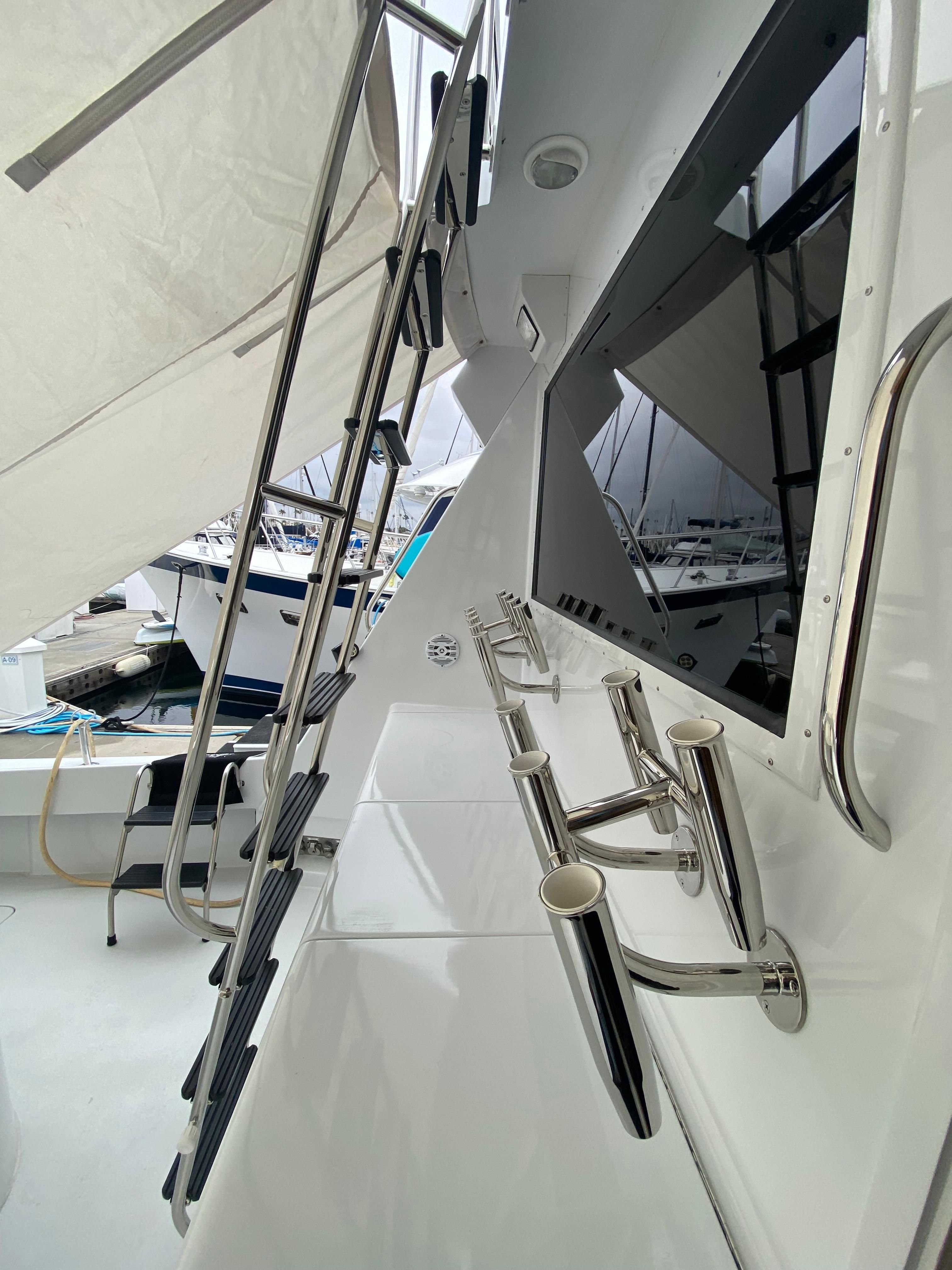 1988 Hatteras 65 Sportfisher - 15