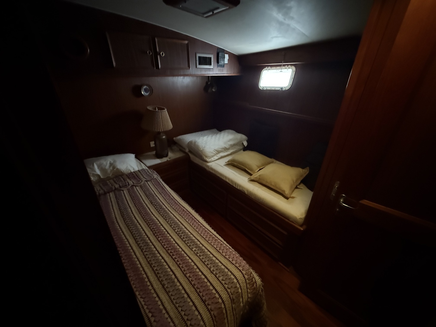 1979 Hatteras — - Image 32