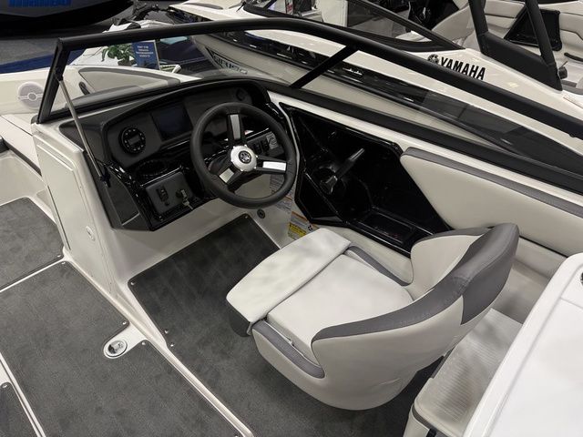 2026 Yamaha Boats SX190 - 11