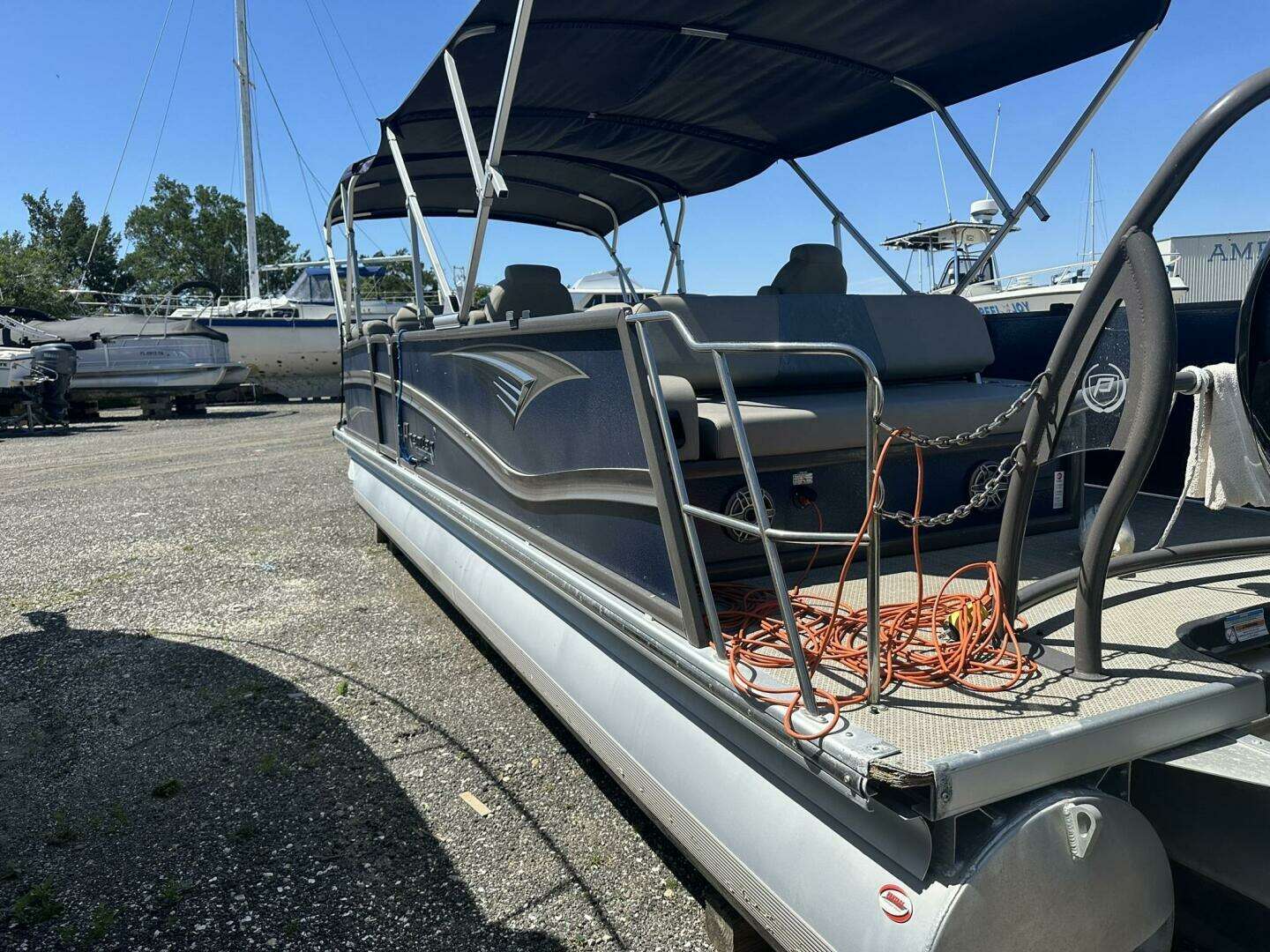2023 Premier 250 INTRIGUE RL - Image 11
