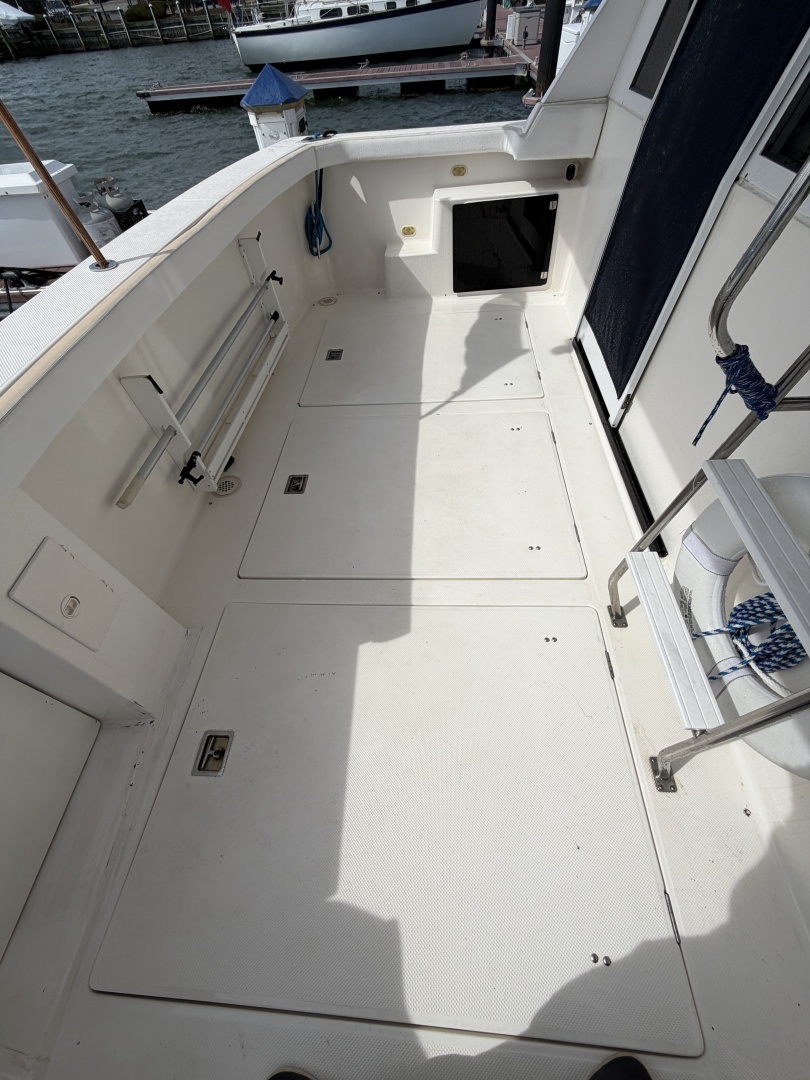 1999 Bayliner 4788 - Image 9
