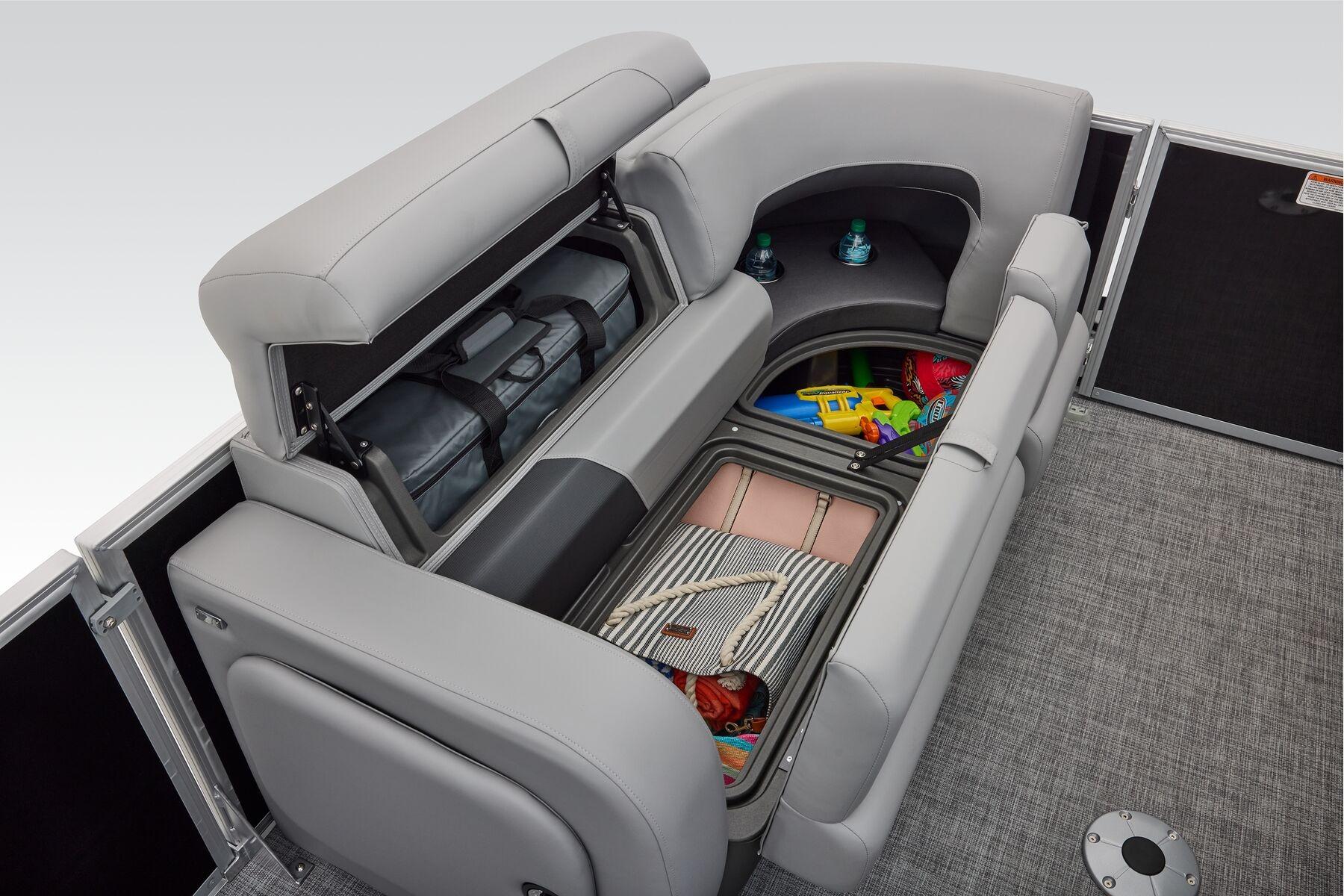 2026 Sun Tracker Party Barge 22 RF DLX - 31