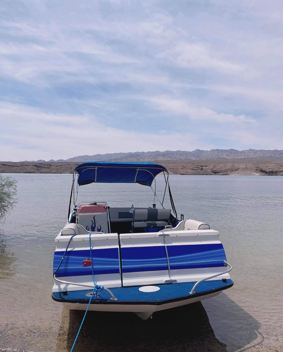 1992 Ozark 22’ Deck Boat