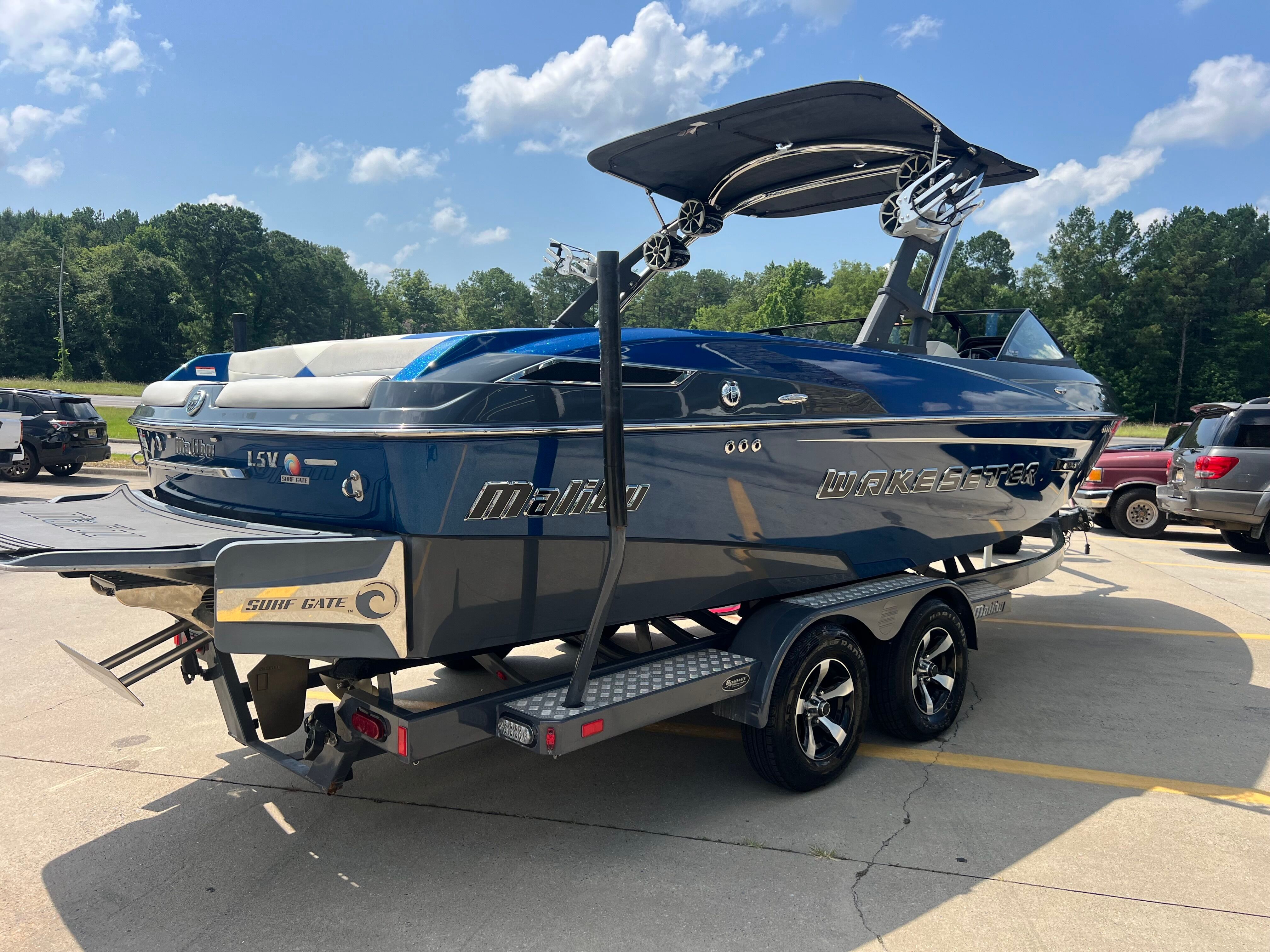 2014 MALIBU 23 LSV - Image 6