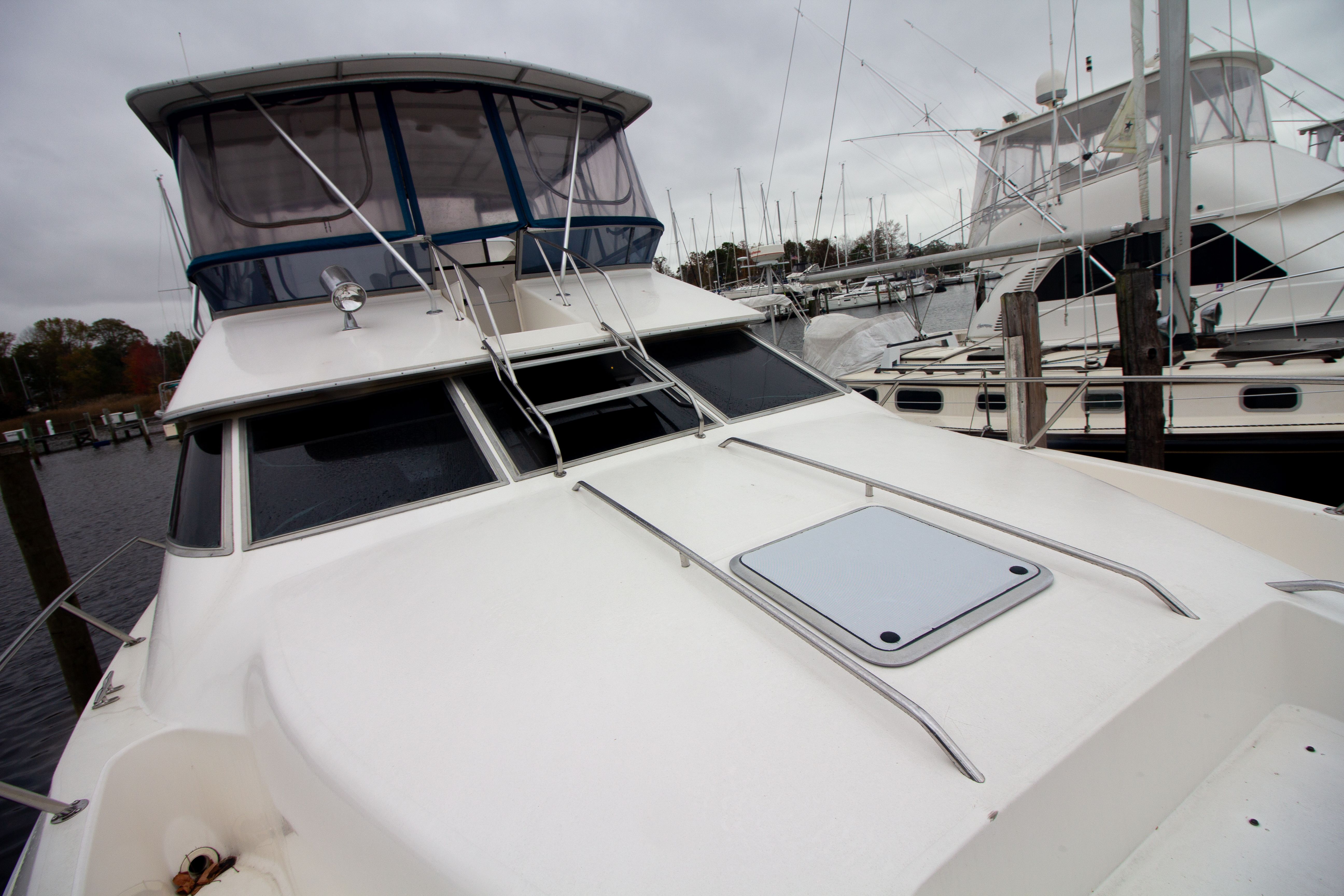 1993 Sea Ray 440 Express Bridge - 39