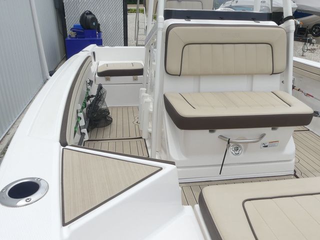 2022 Yamaha Boats 195 FSH Sport - 14