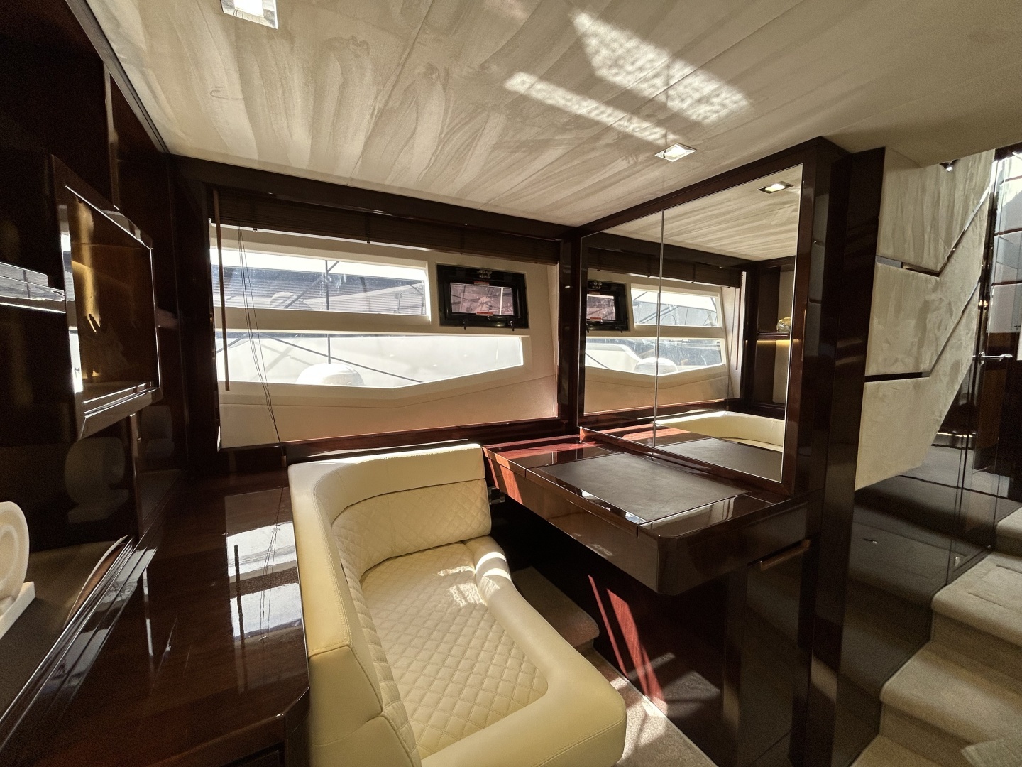 2019 Galeon 550 FLY - Image 27