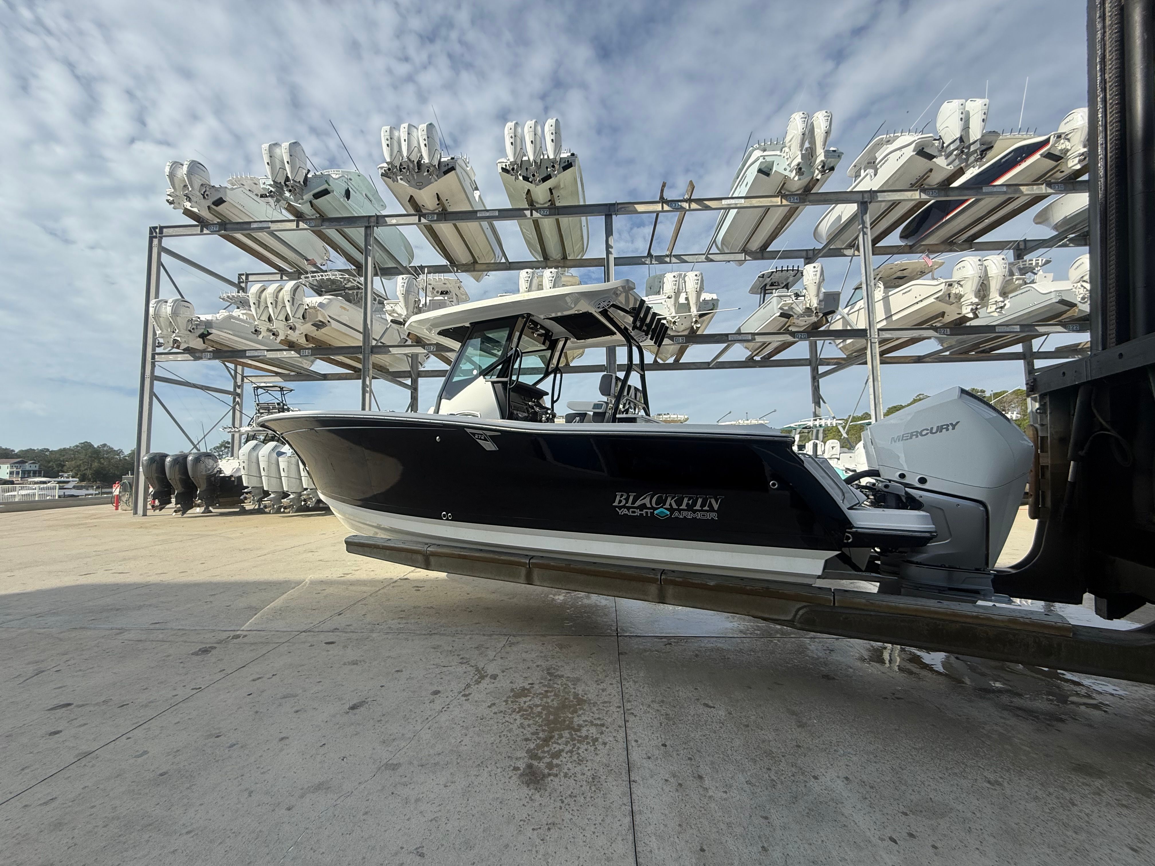 2022 Blackfin 272 CC