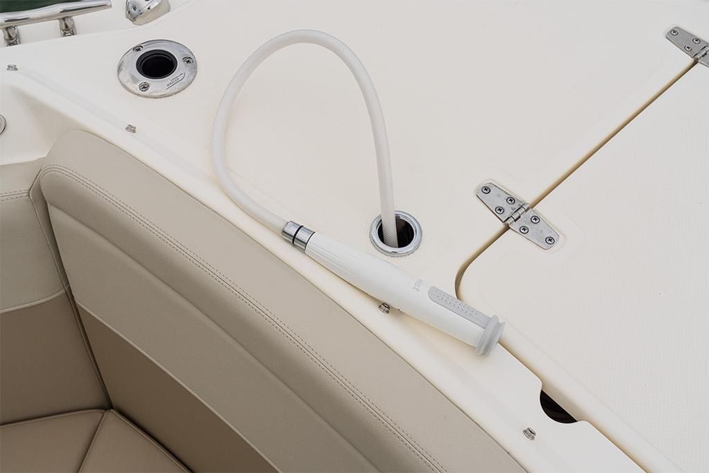 2023-Boston-Whaler-240-Vantage-MarineMax