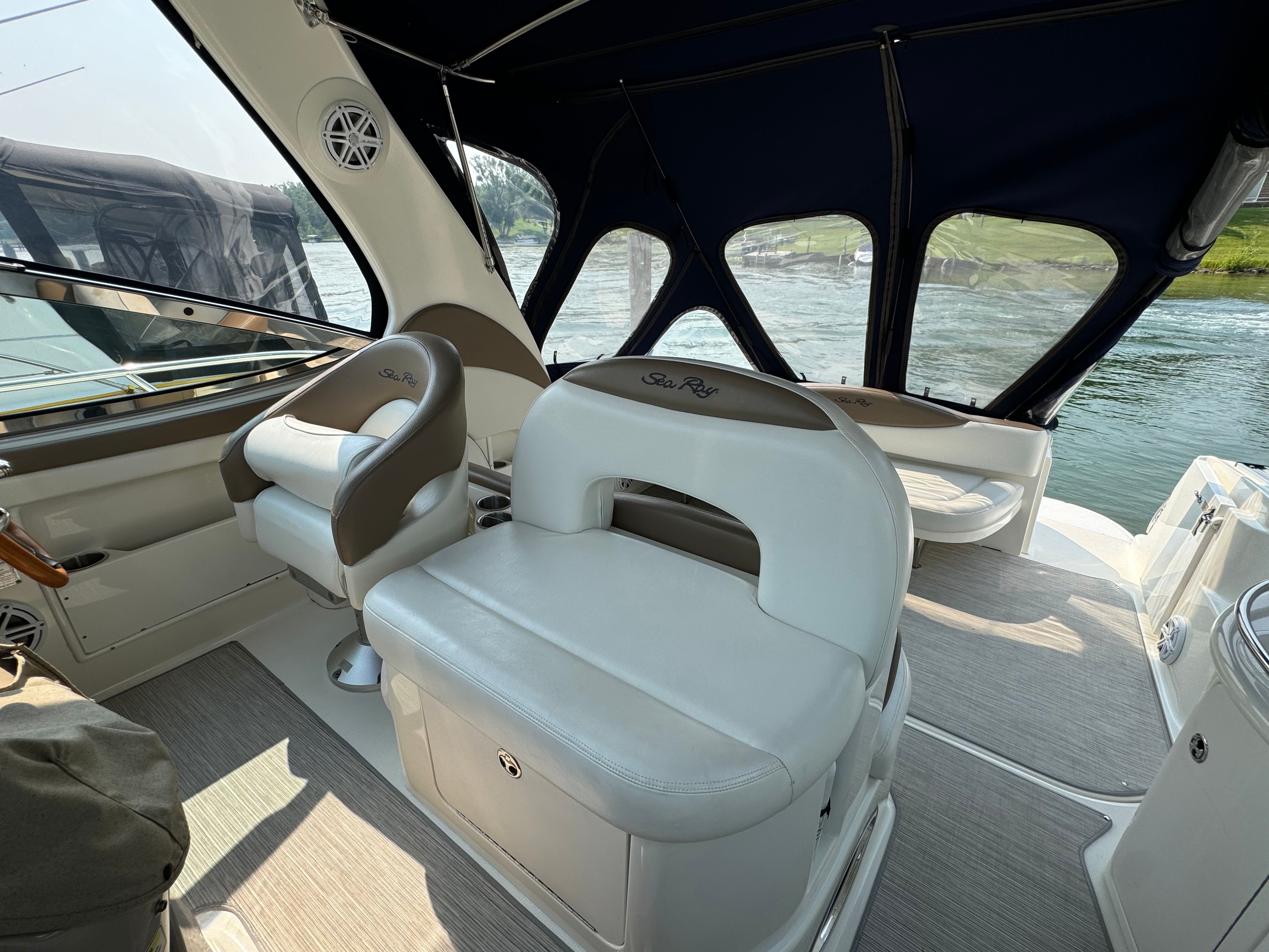 2002 Sea Ray 360 Sundancer - 41