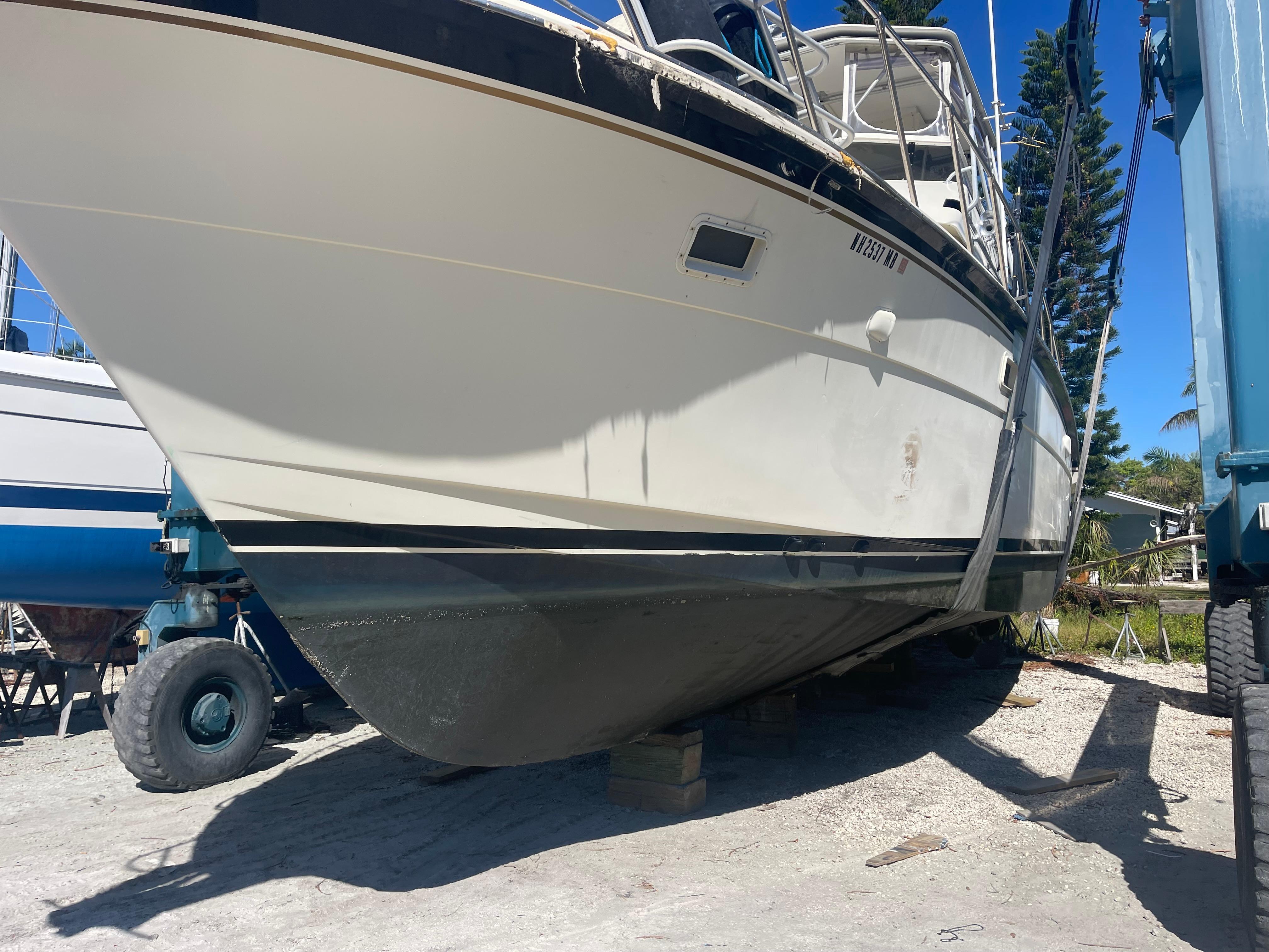 1988 Hatteras 48conv - 16