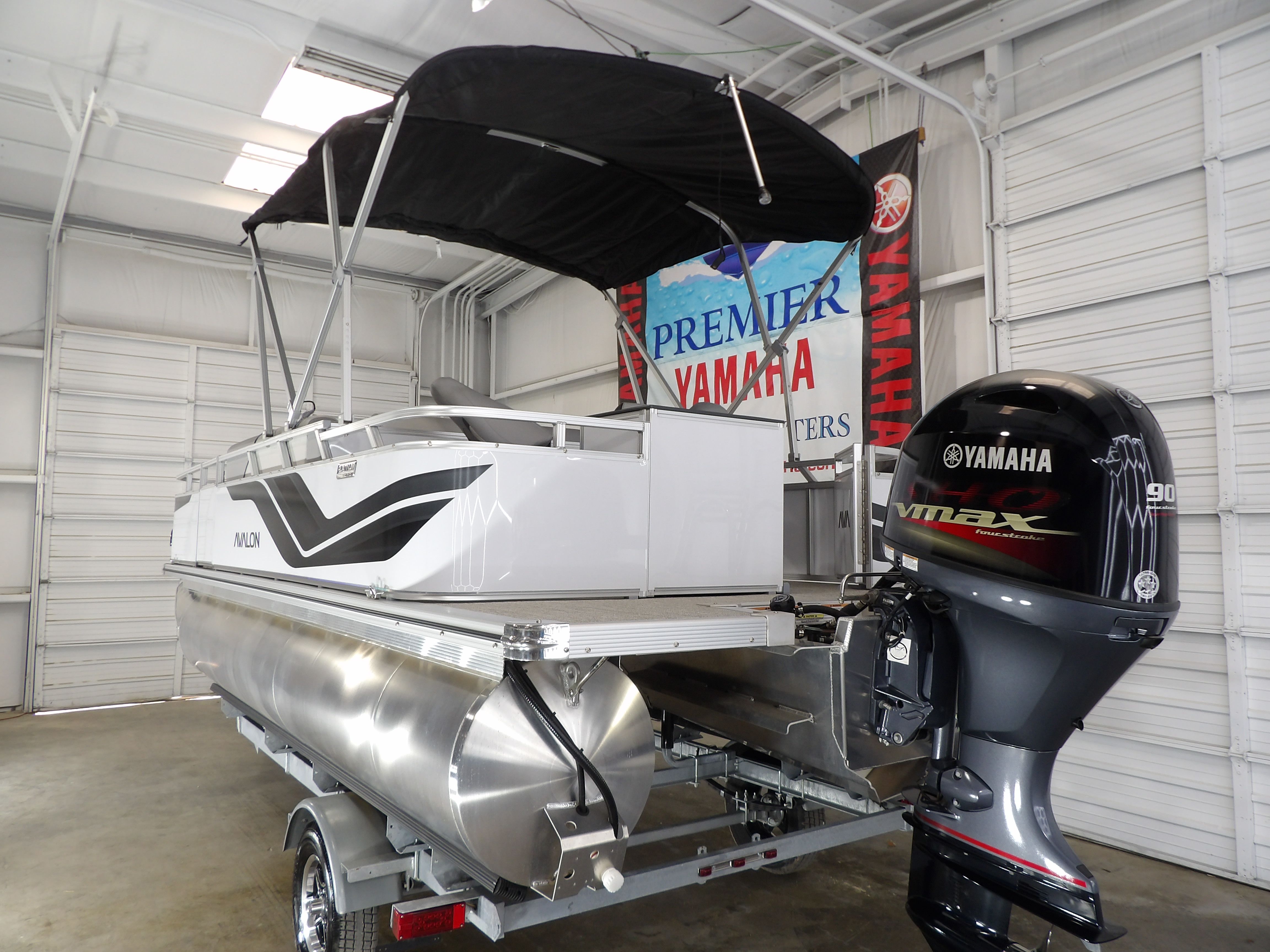 2026 Avalon Venture Quad Fish - 19' - 5