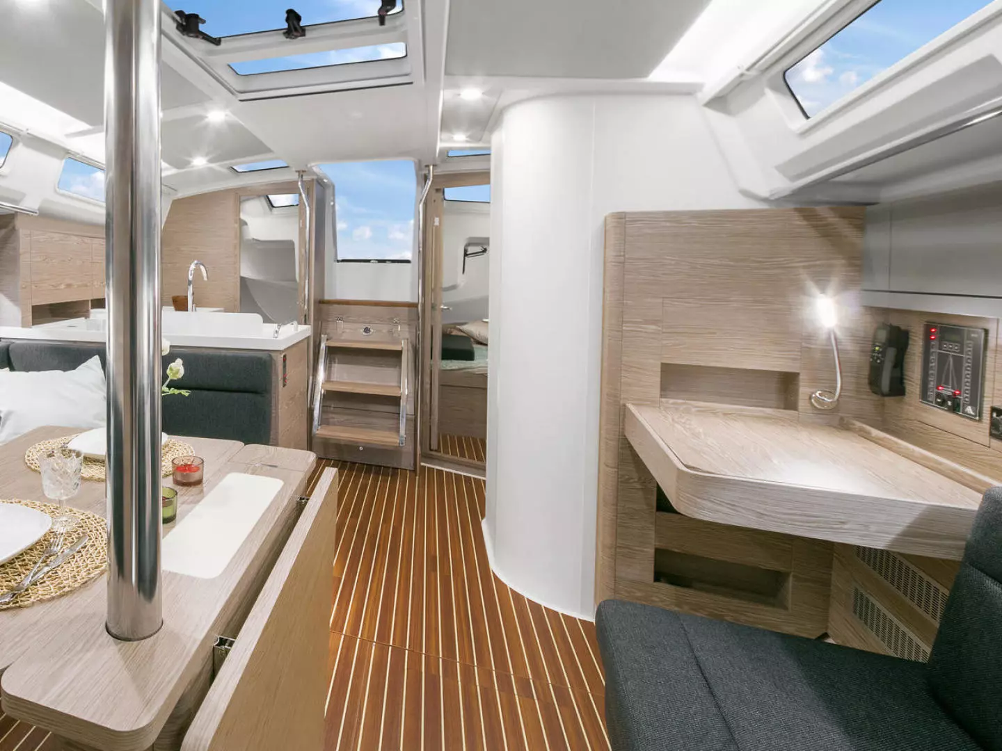 2025 Hanse 388 - Image 7