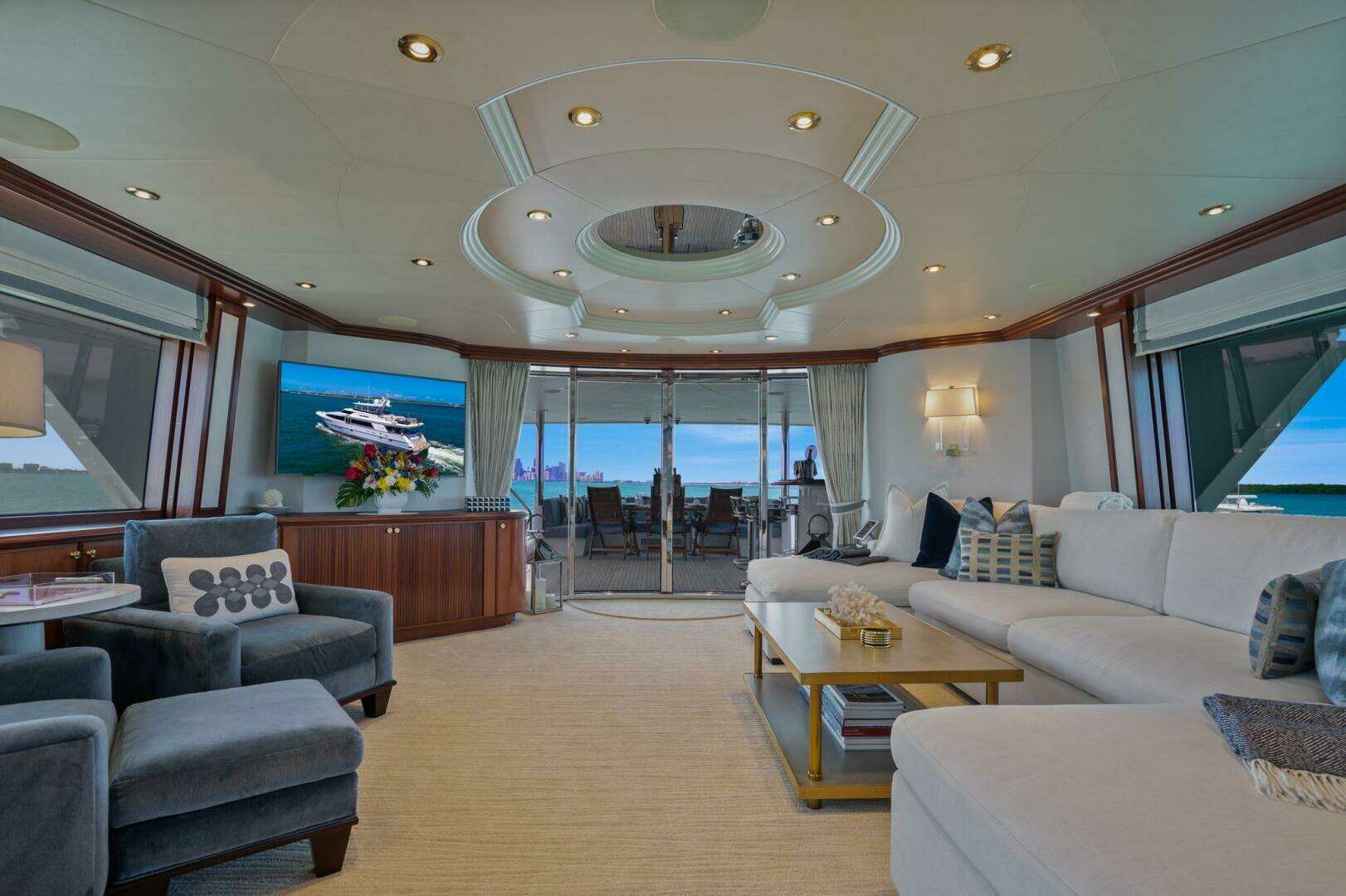 2004 Crescent Raised Pilothouse - Image 5